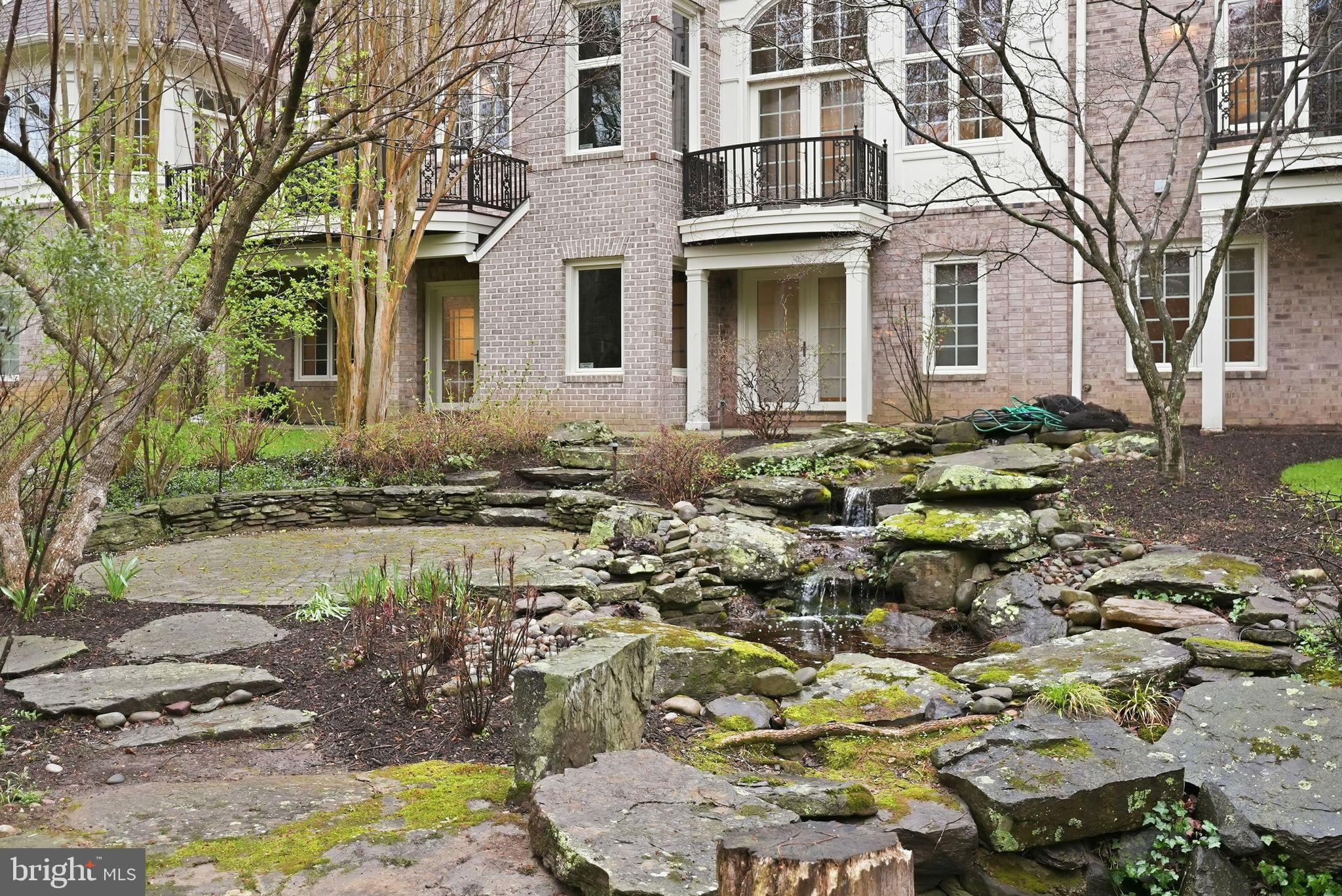 LANGLEY FOREST - Residential