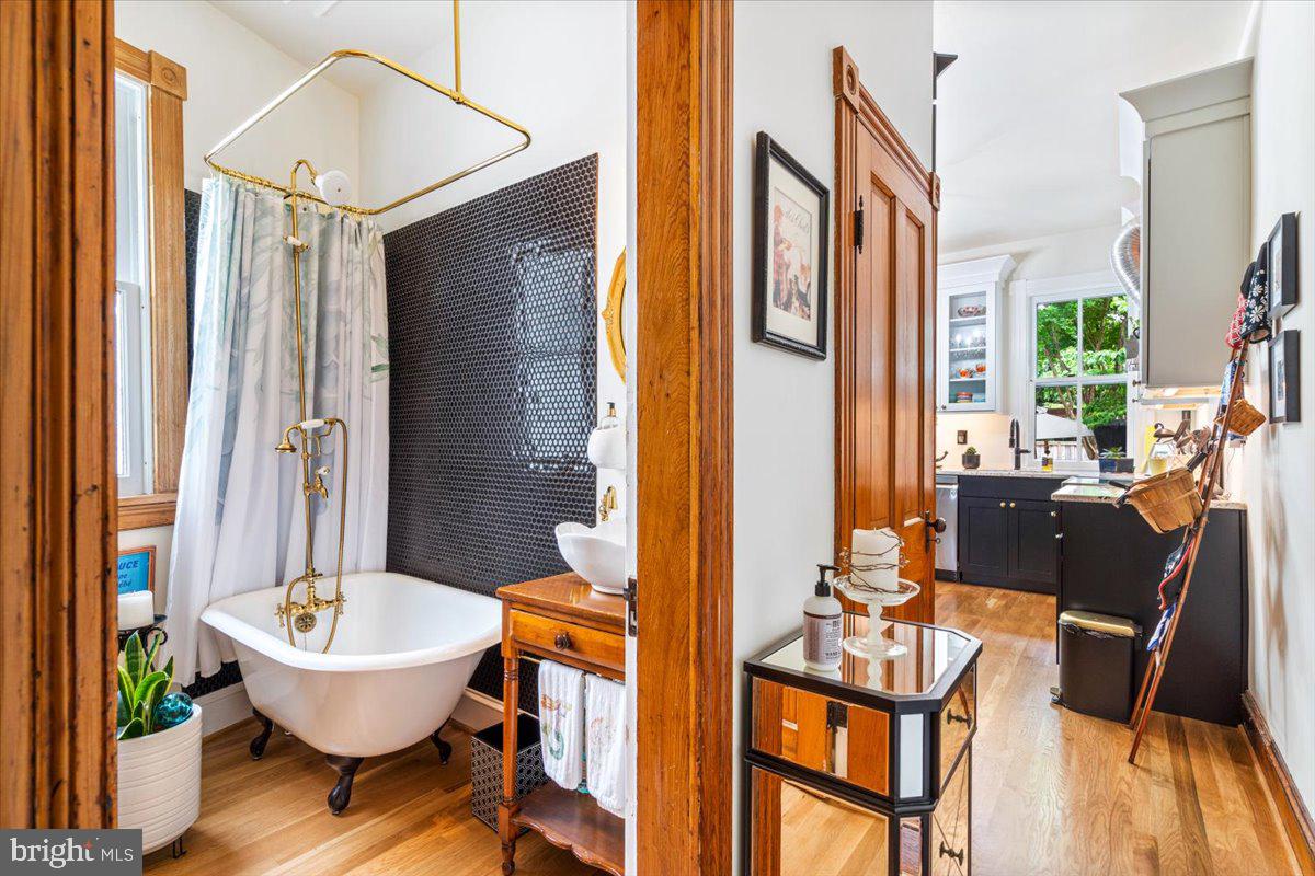 DOWNTOWN FREDERICK - Residential