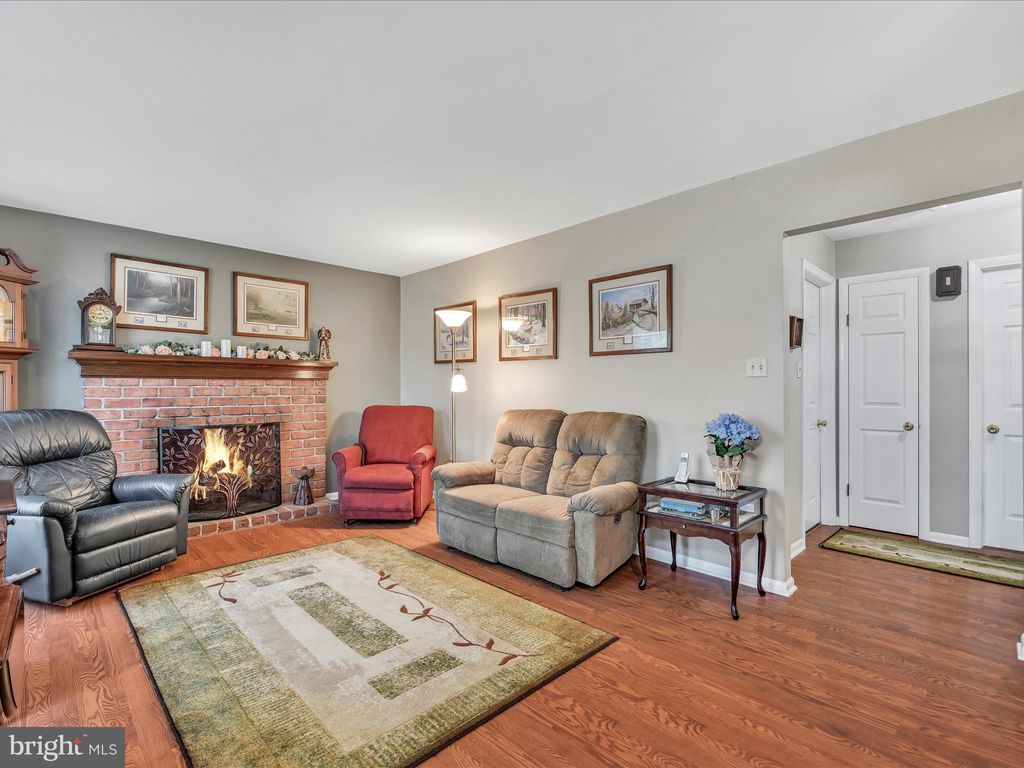 Photo of 67 W BOEHMS RD, WILLOW STREET, PA 17584 (MLS # PALA2037476)