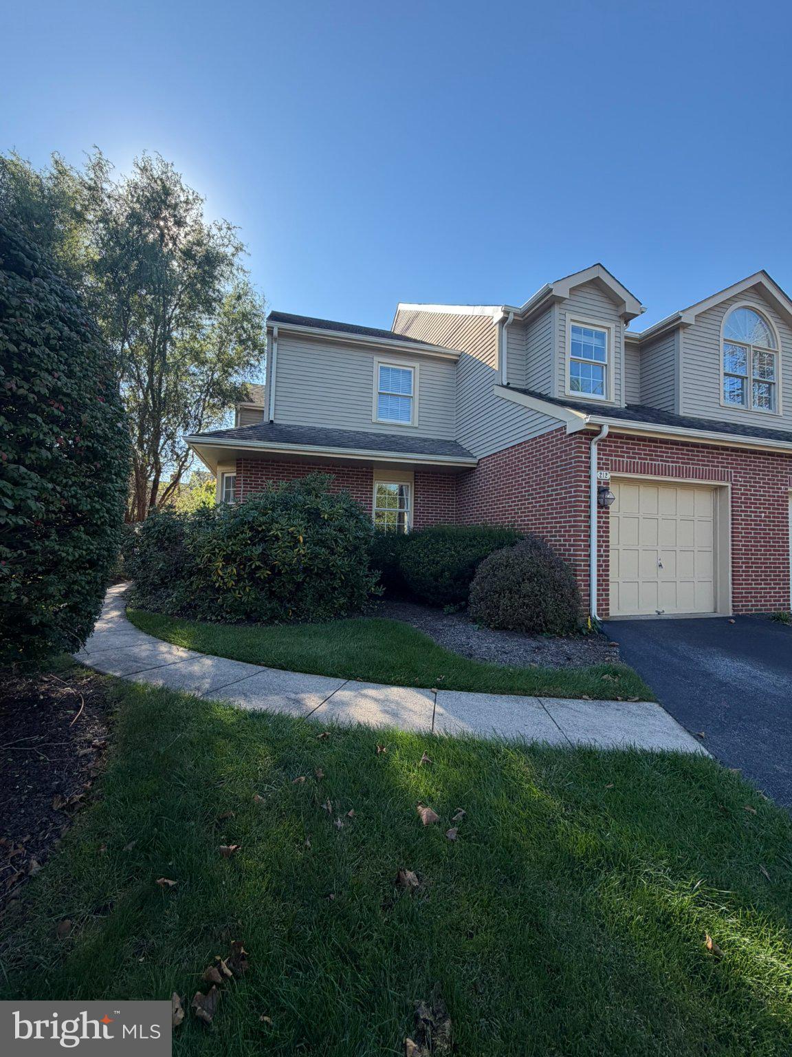 212 NEVIN LANE