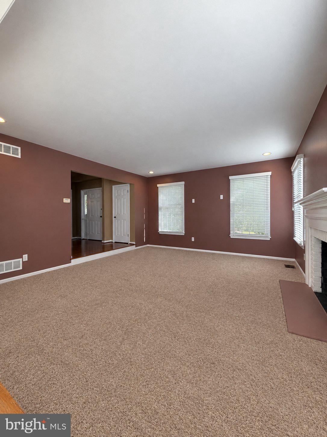212 NEVIN LANE