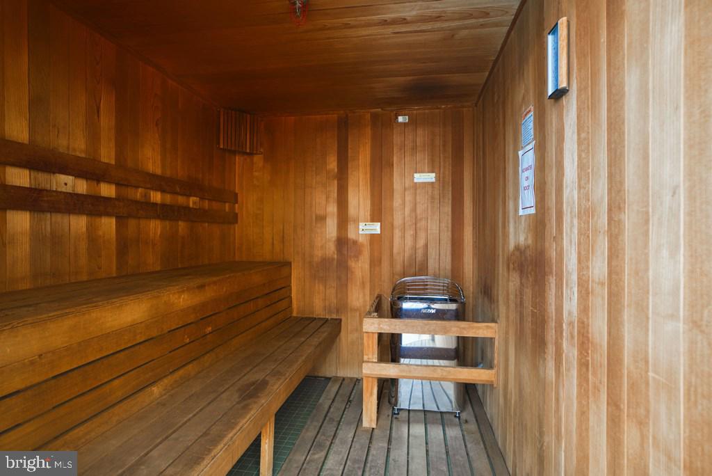 VICTORIA FALLS - Residential Lease