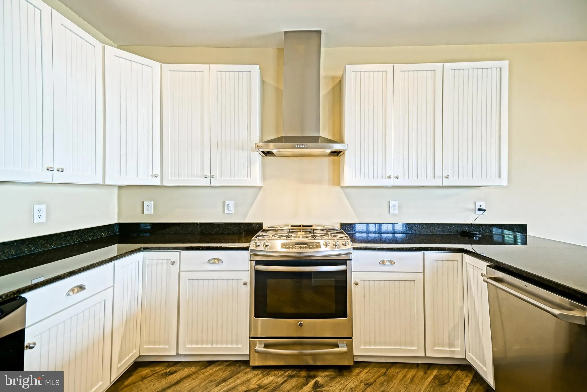 Rehoboth Beach, Delaware 19971, United States, 3 Bedrooms Bedrooms, ,3 BathroomsBathrooms,Residential,Active,235979