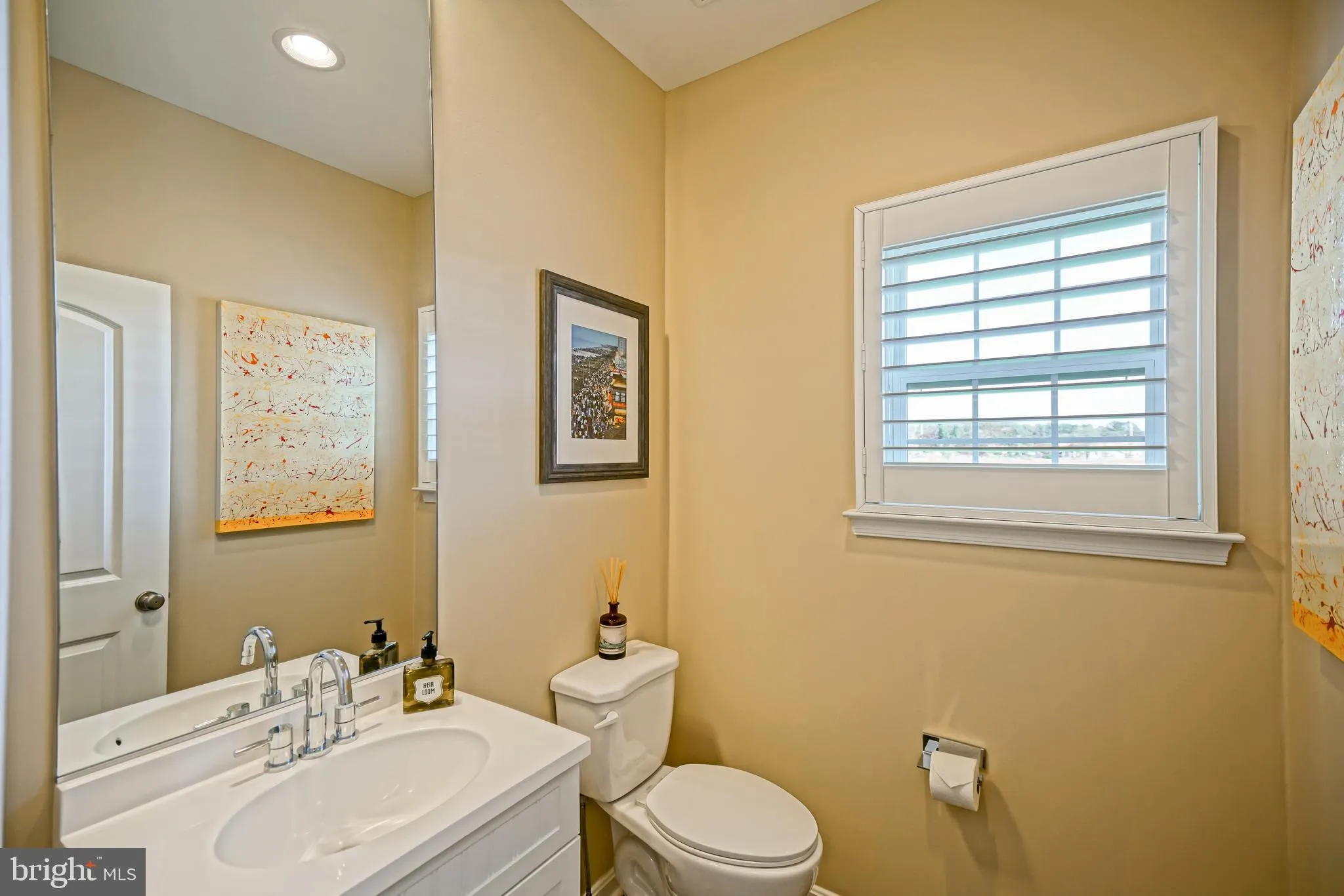 Rehoboth Beach, Delaware 19971, United States, 3 Bedrooms Bedrooms, ,3 BathroomsBathrooms,Residential,Active,235979