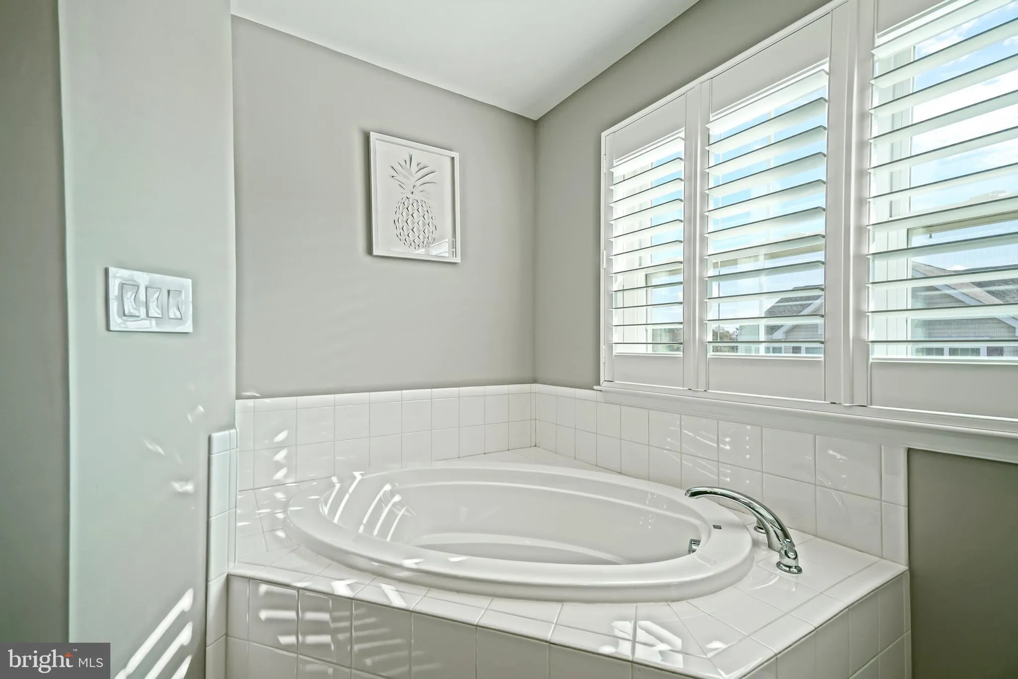 Rehoboth Beach, Delaware 19971, United States, 3 Bedrooms Bedrooms, ,3 BathroomsBathrooms,Residential,Active,235979