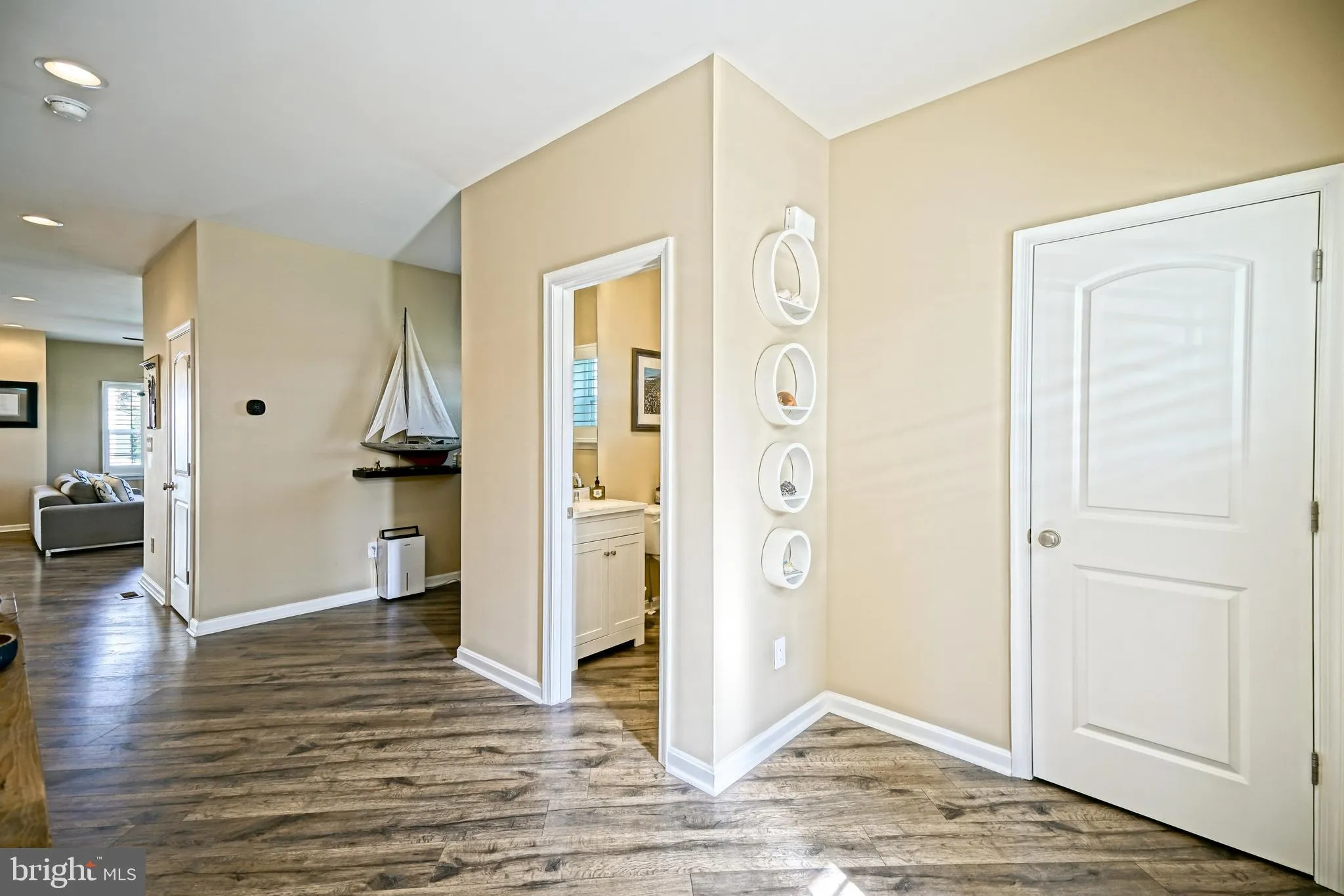 Rehoboth Beach, Delaware 19971, United States, 3 Bedrooms Bedrooms, ,3 BathroomsBathrooms,Residential,Active,235979