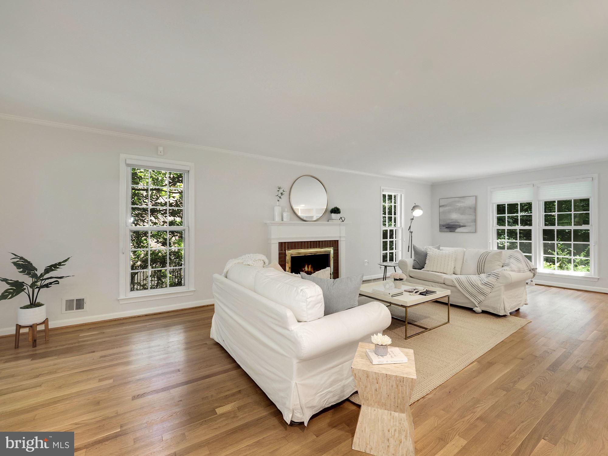 RIVER FALLS - Residential