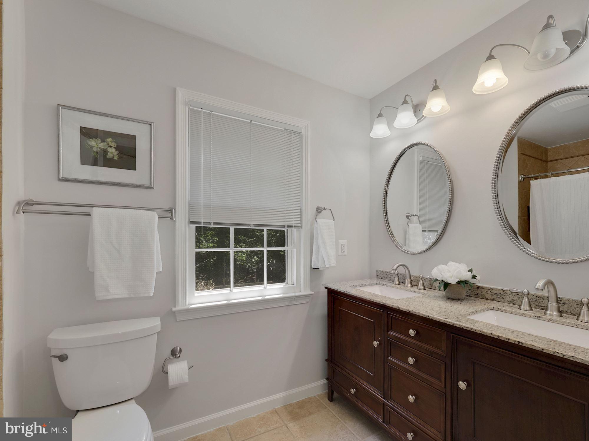 RIVER FALLS - Residential