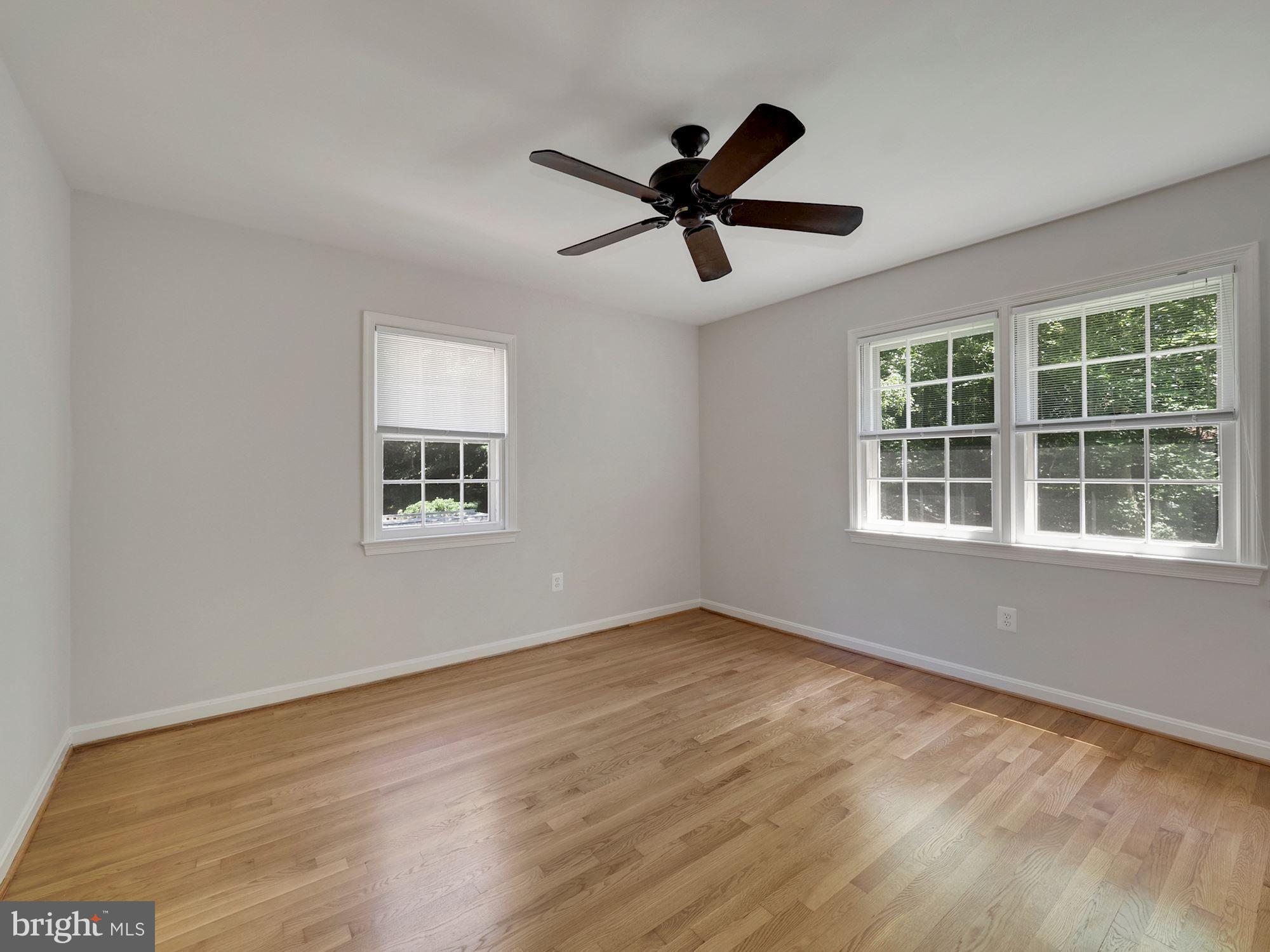 RIVER FALLS - Residential