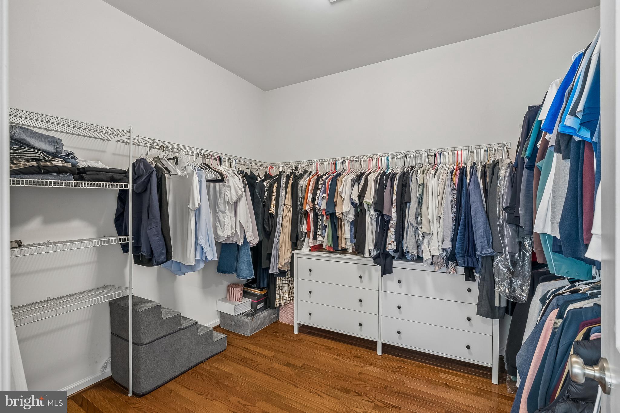 LENAH MILL - Residential