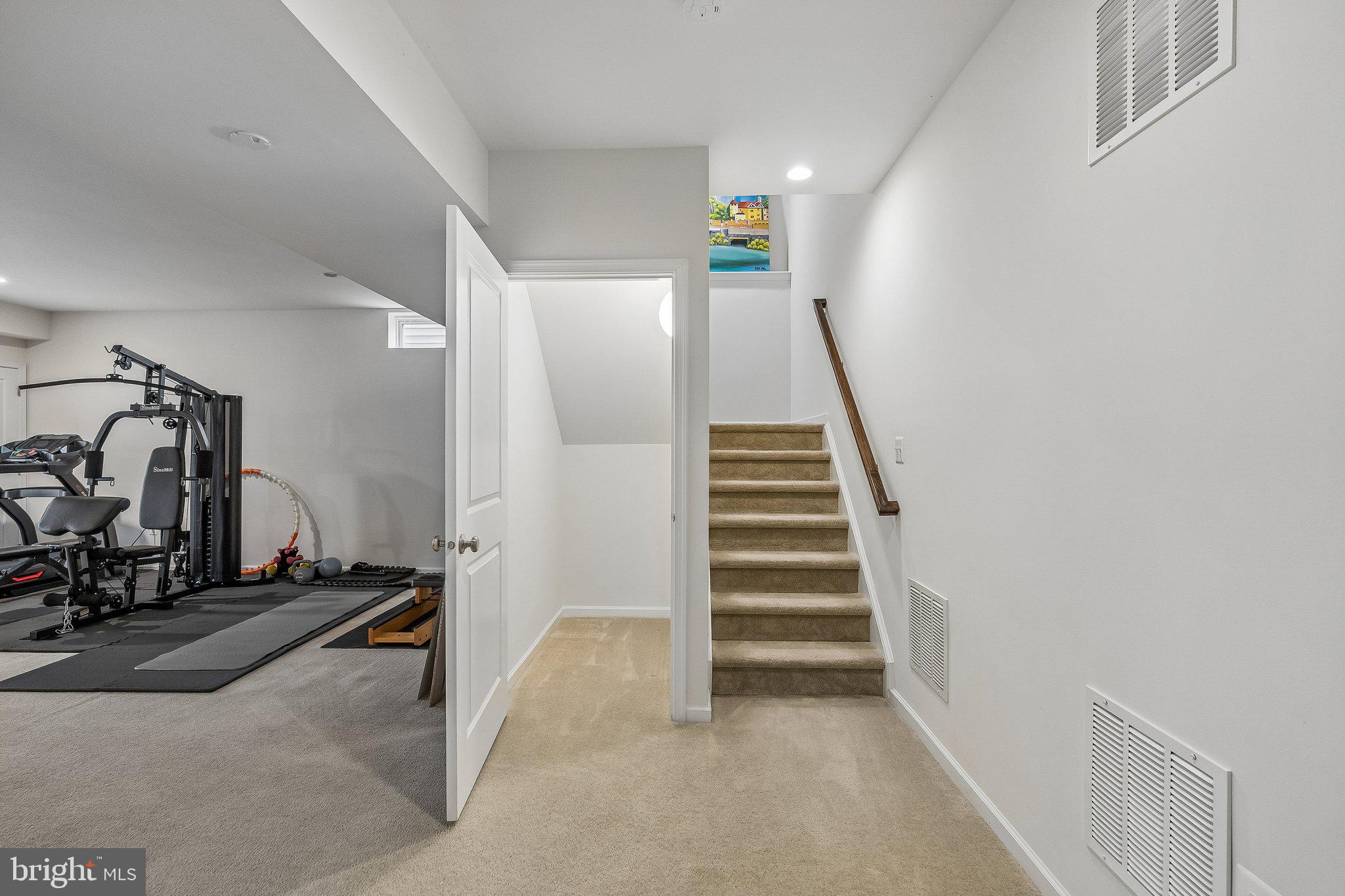 LENAH MILL - Residential