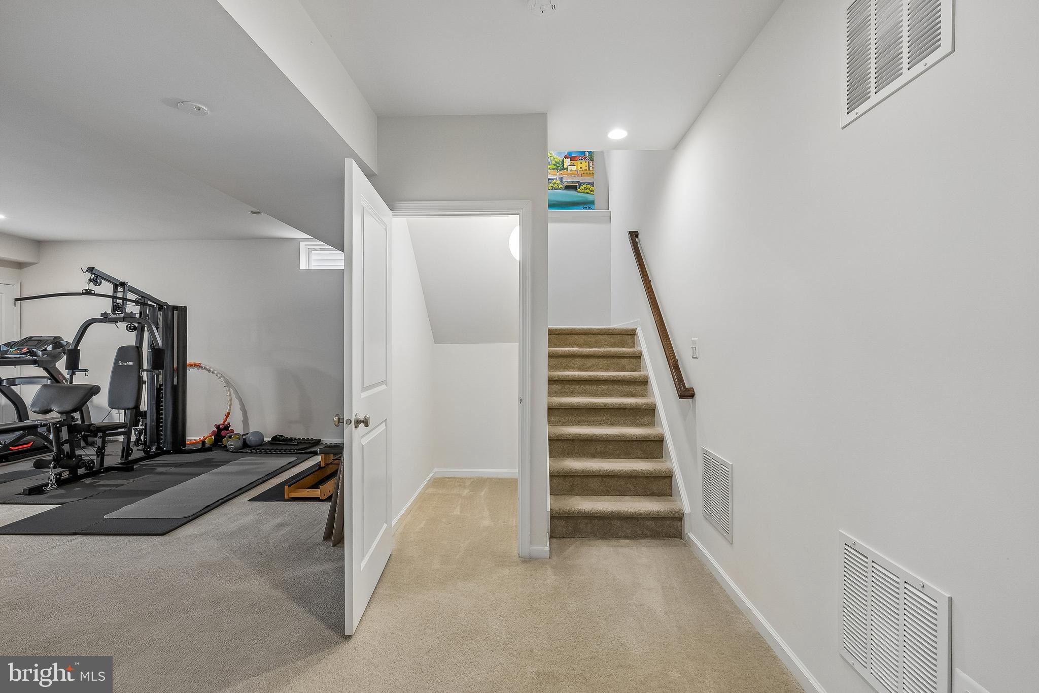 LENAH MILL - Residential