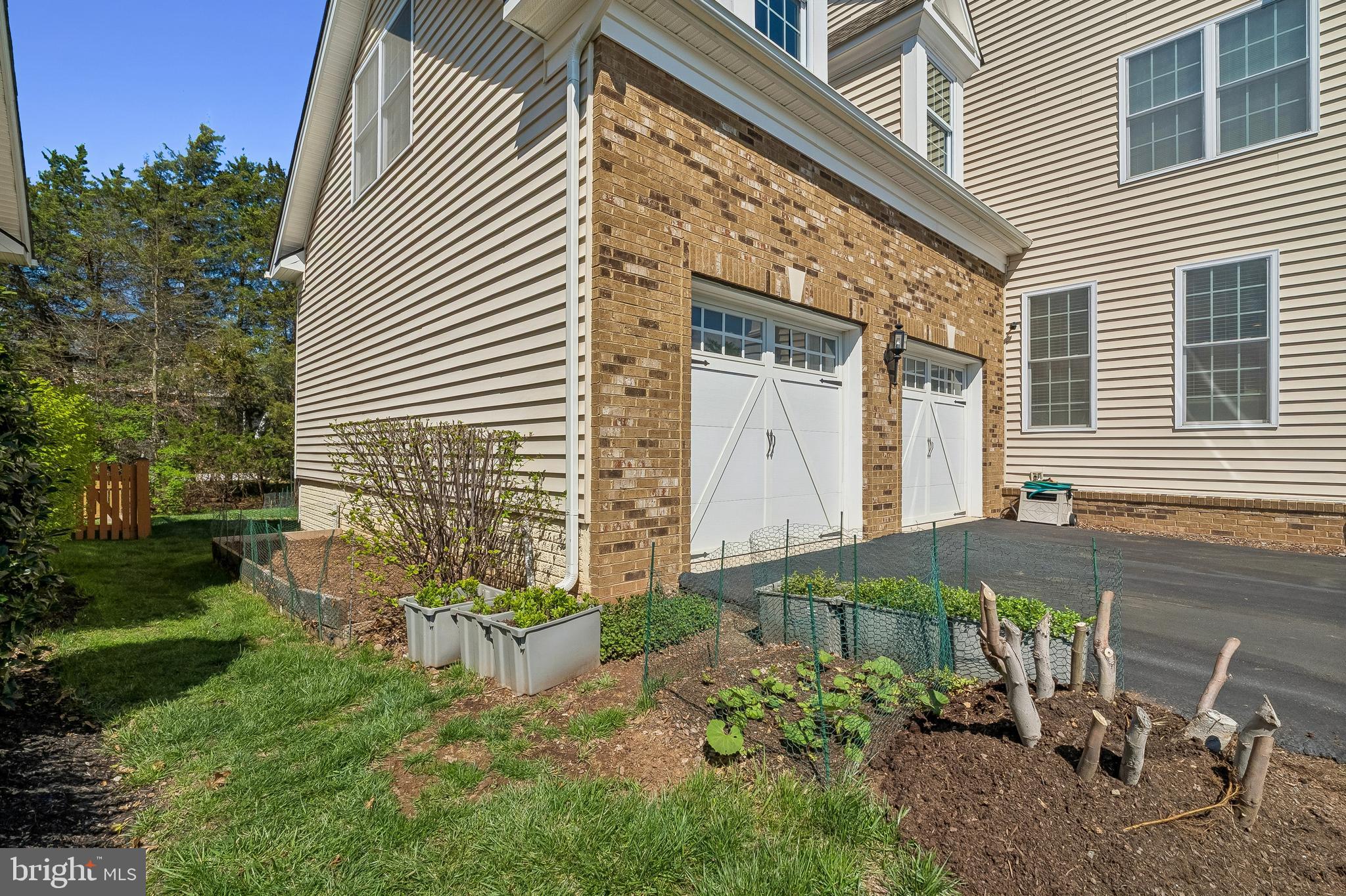 LENAH MILL - Residential