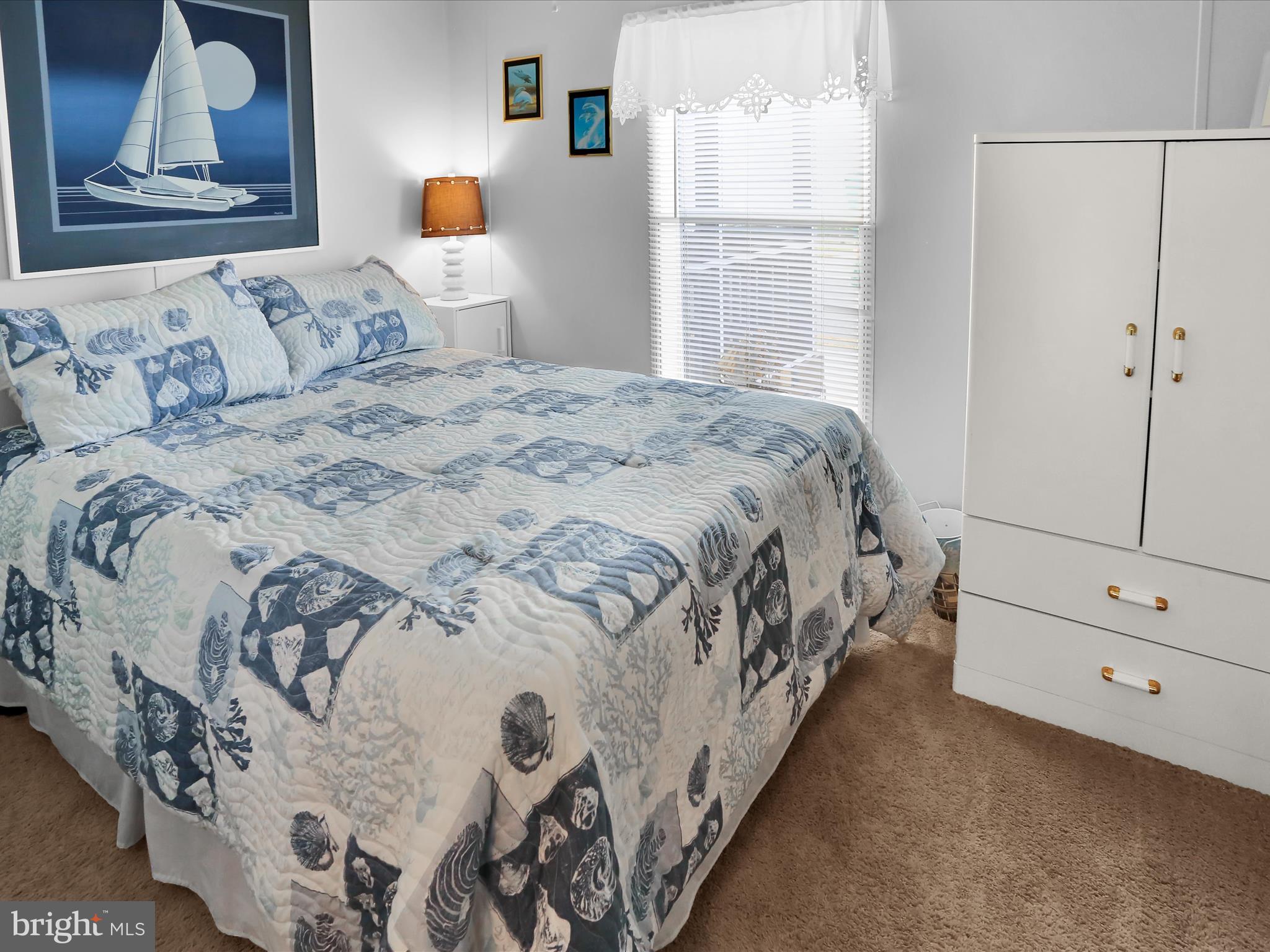 WHITE HOUSE BEACH - Residential