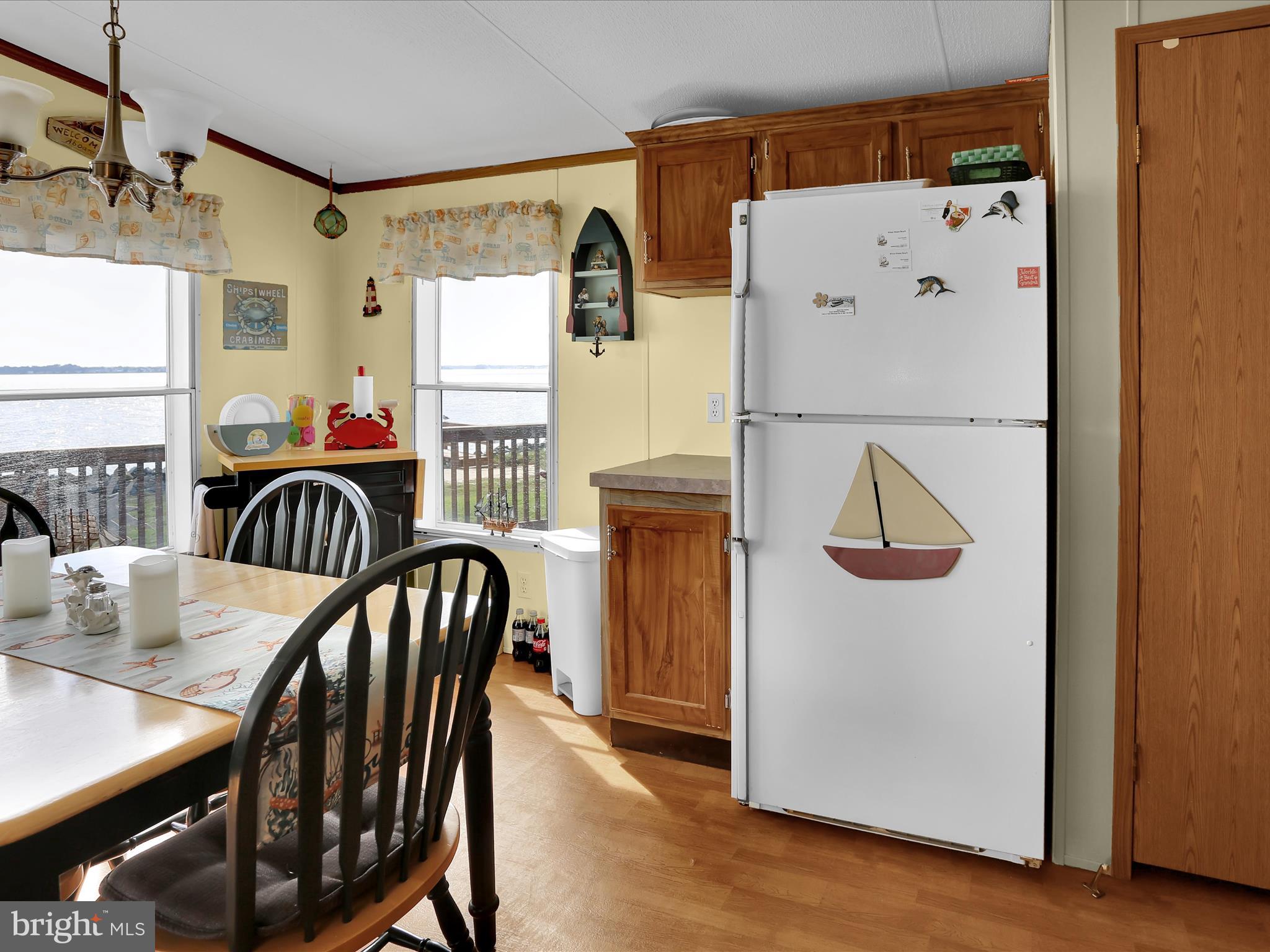 WHITE HOUSE BEACH - Residential