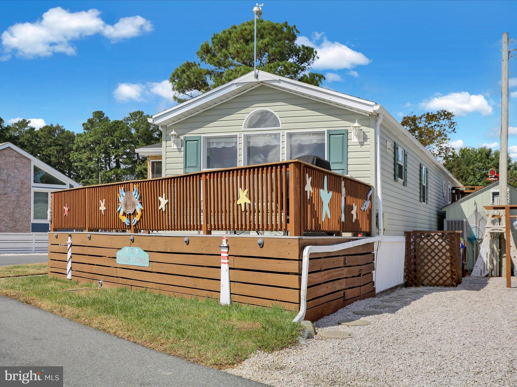 WHITE HOUSE BEACH - Residential