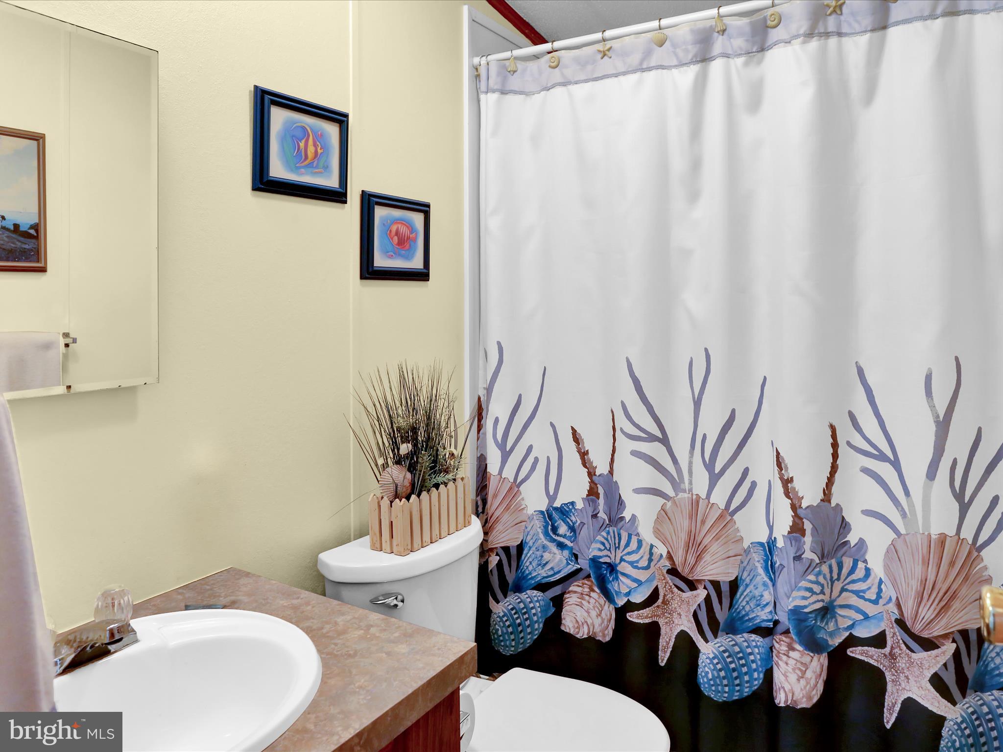 WHITE HOUSE BEACH - Residential