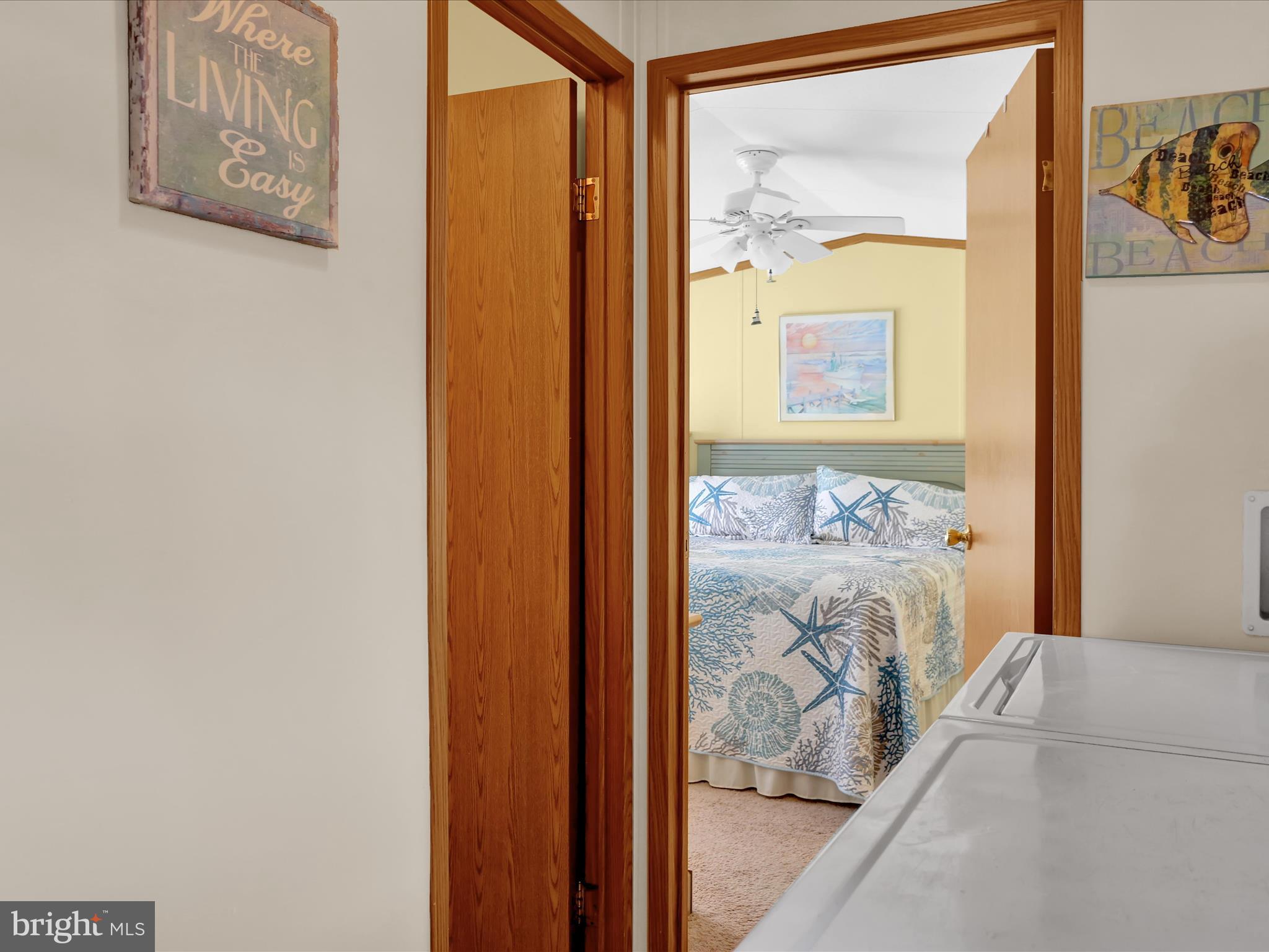 WHITE HOUSE BEACH - Residential