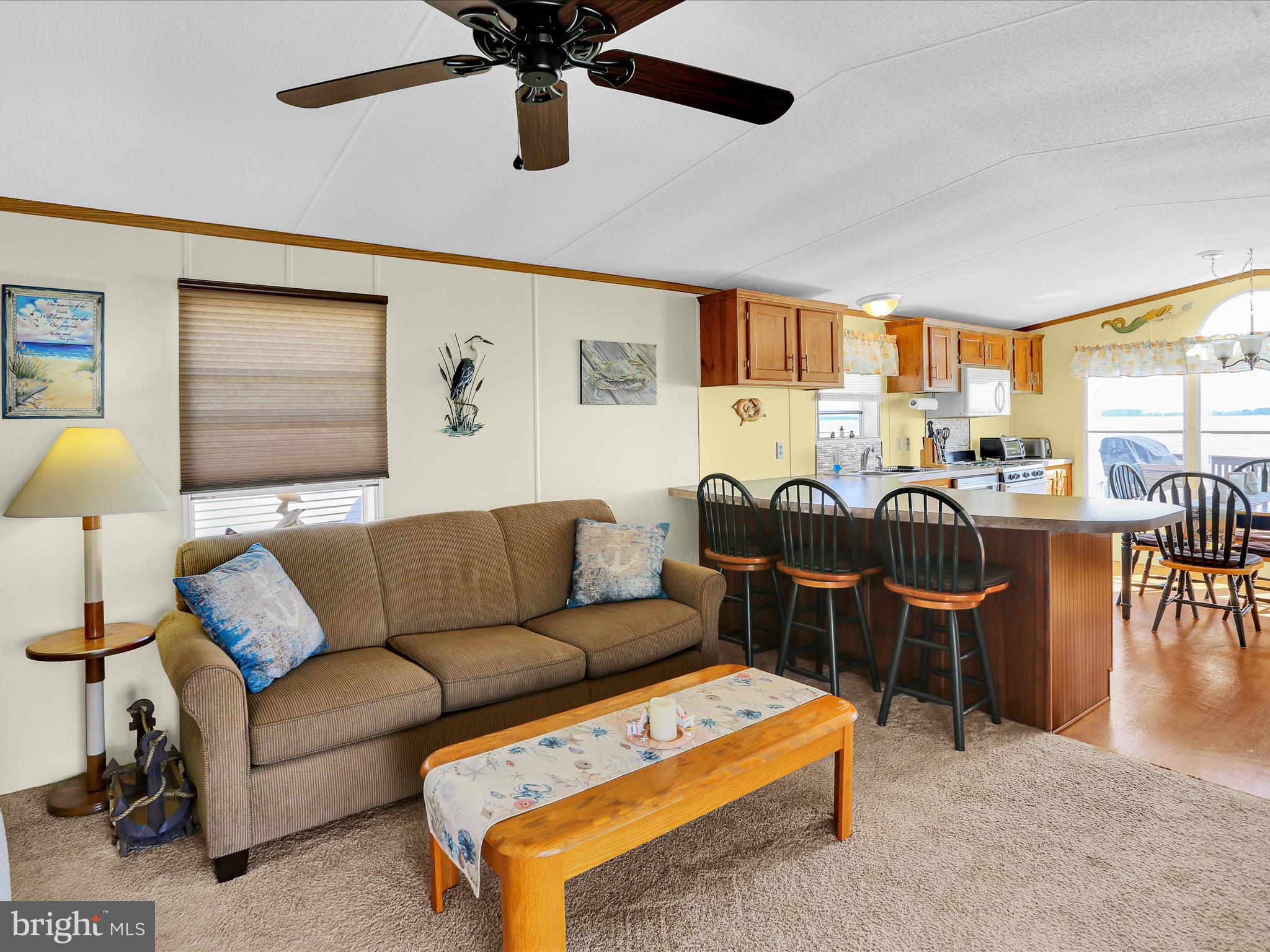 WHITE HOUSE BEACH - Residential