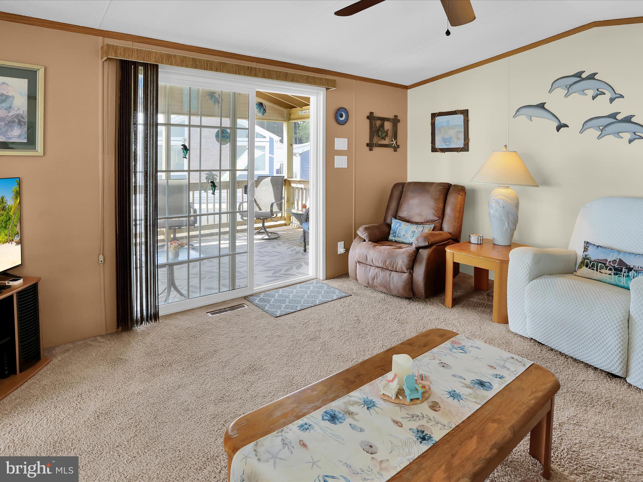 WHITE HOUSE BEACH - Residential