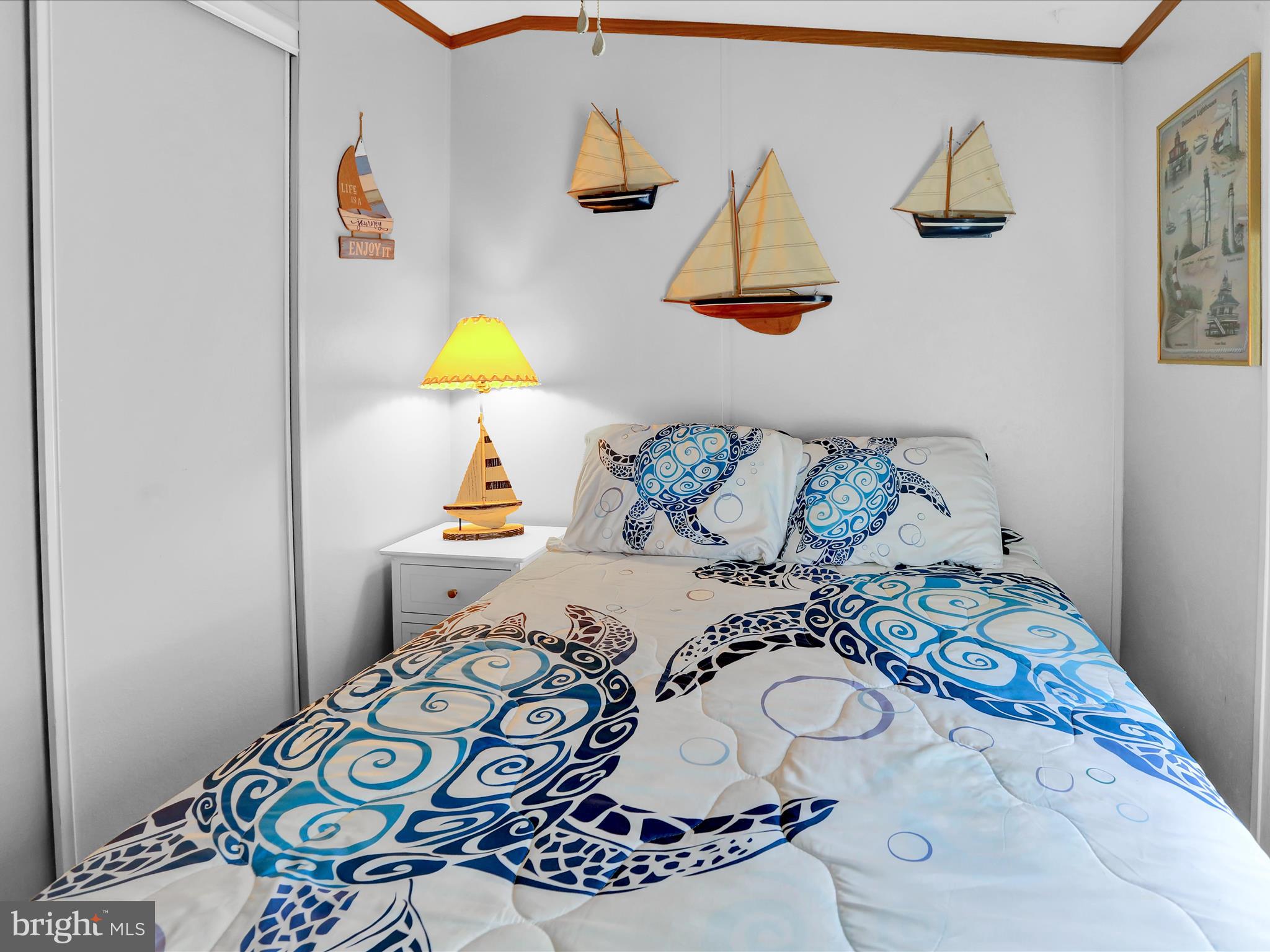 WHITE HOUSE BEACH - Residential