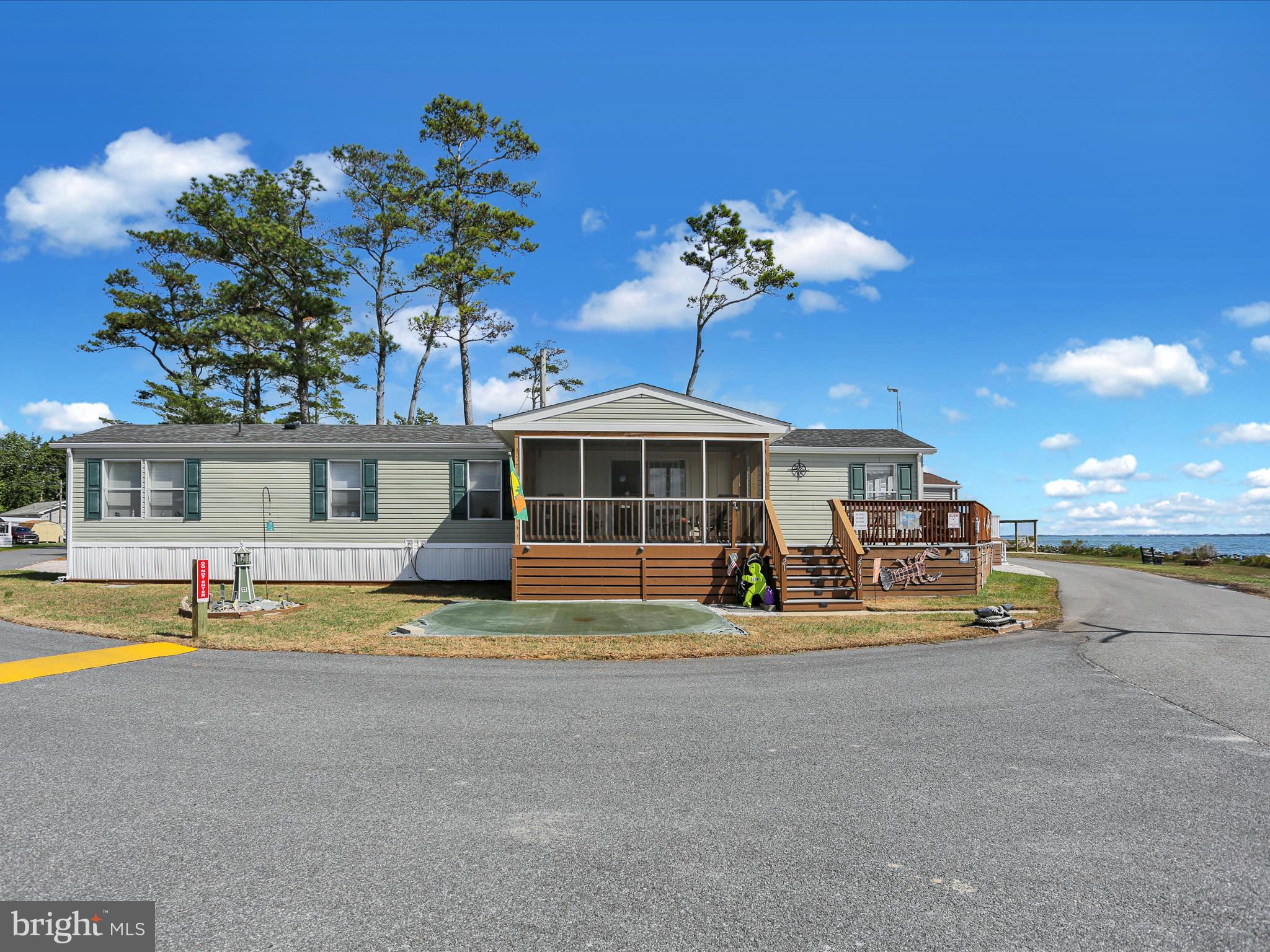 27412 GROVE CIRCLE ROAD