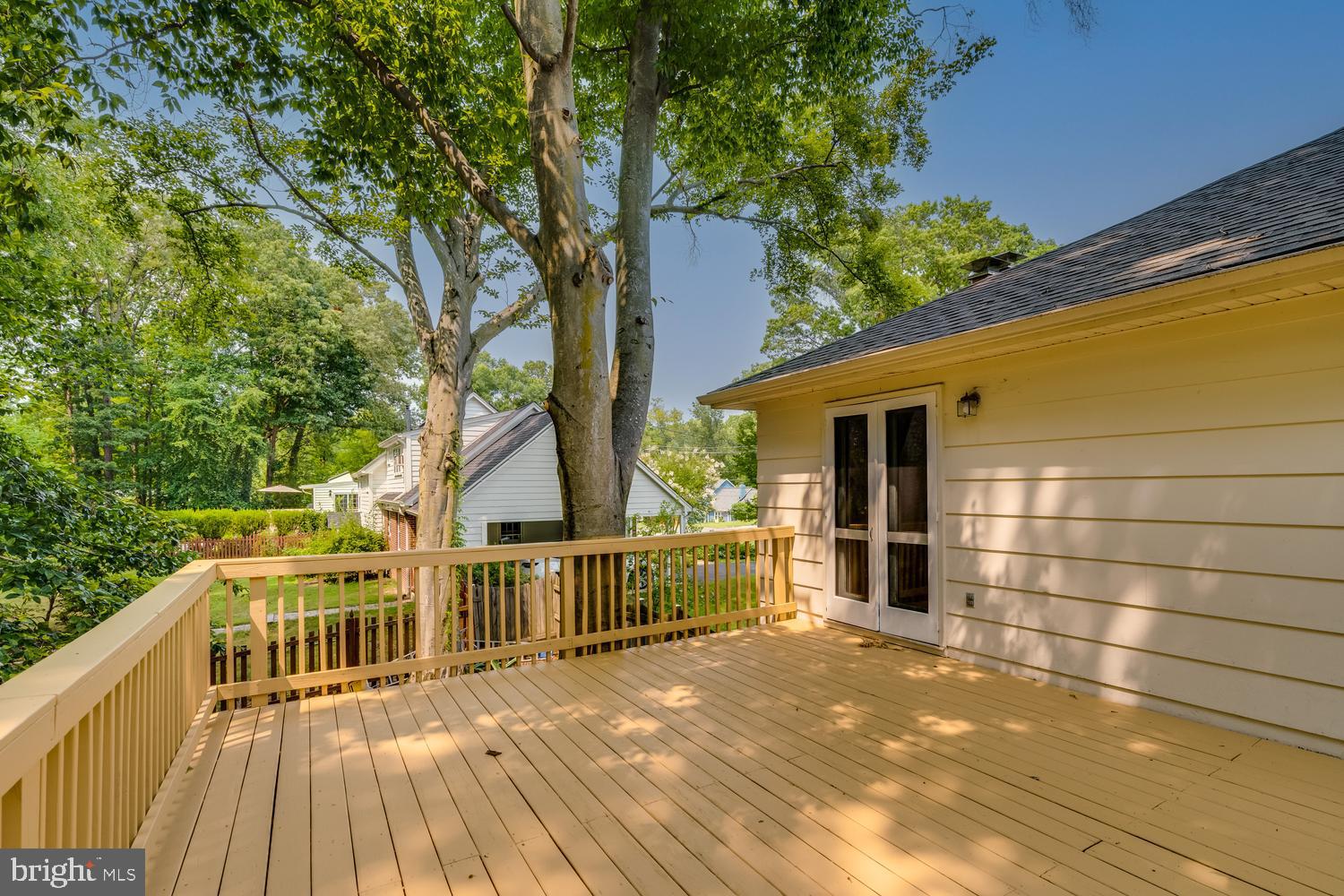 8010 CANDLEWOOD DRIVE