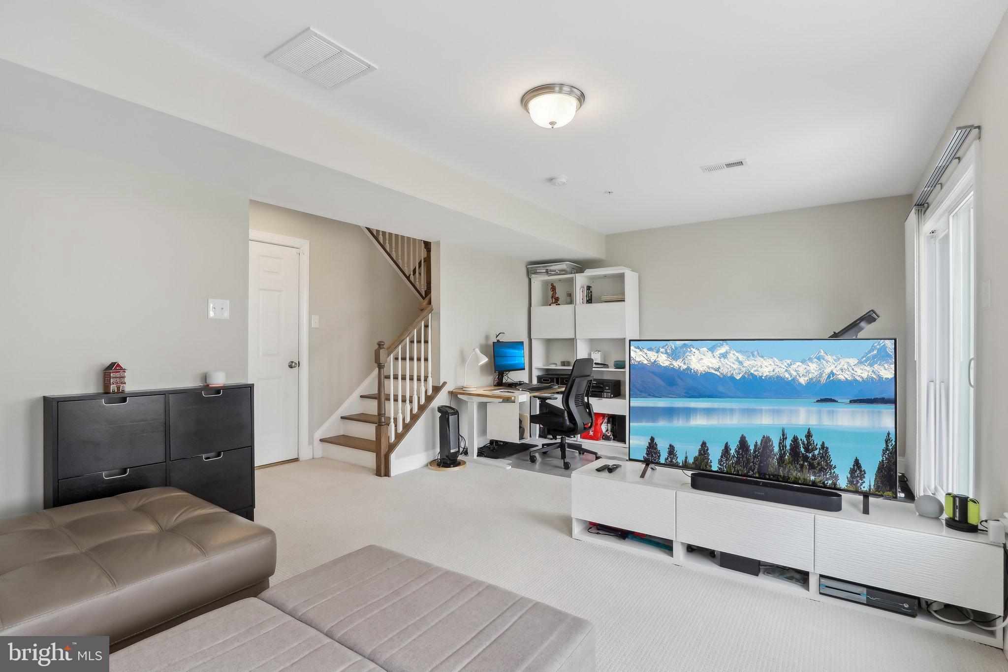 COURTS AT BRYNWOOD - Residential