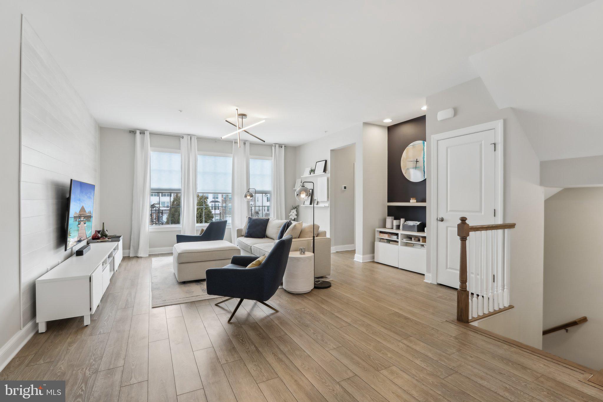 COURTS AT BRYNWOOD - Residential