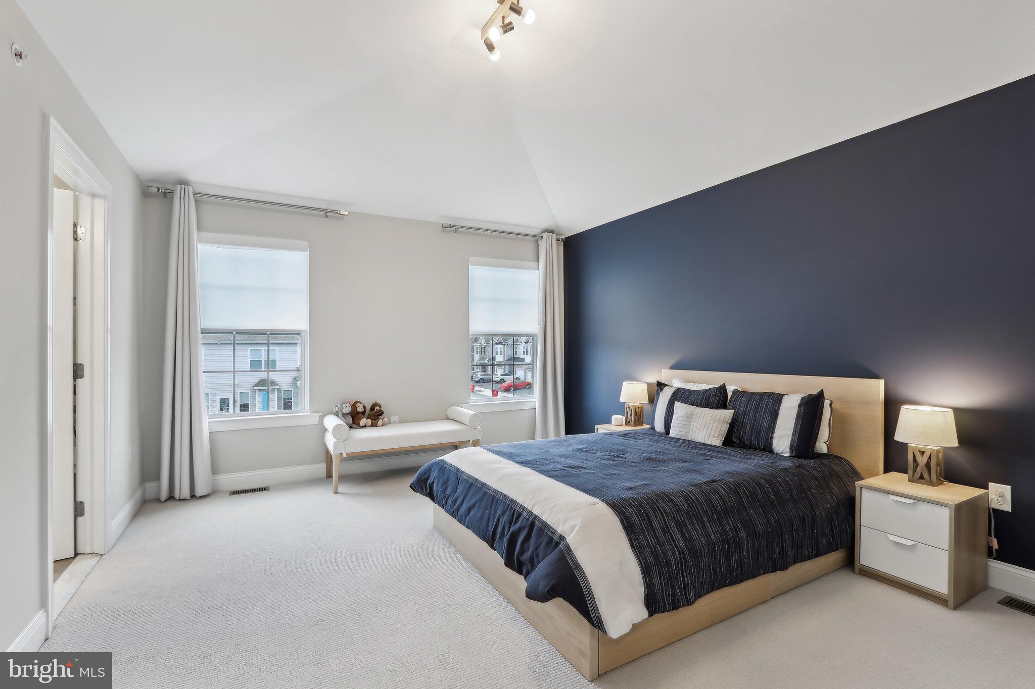 COURTS AT BRYNWOOD - Residential