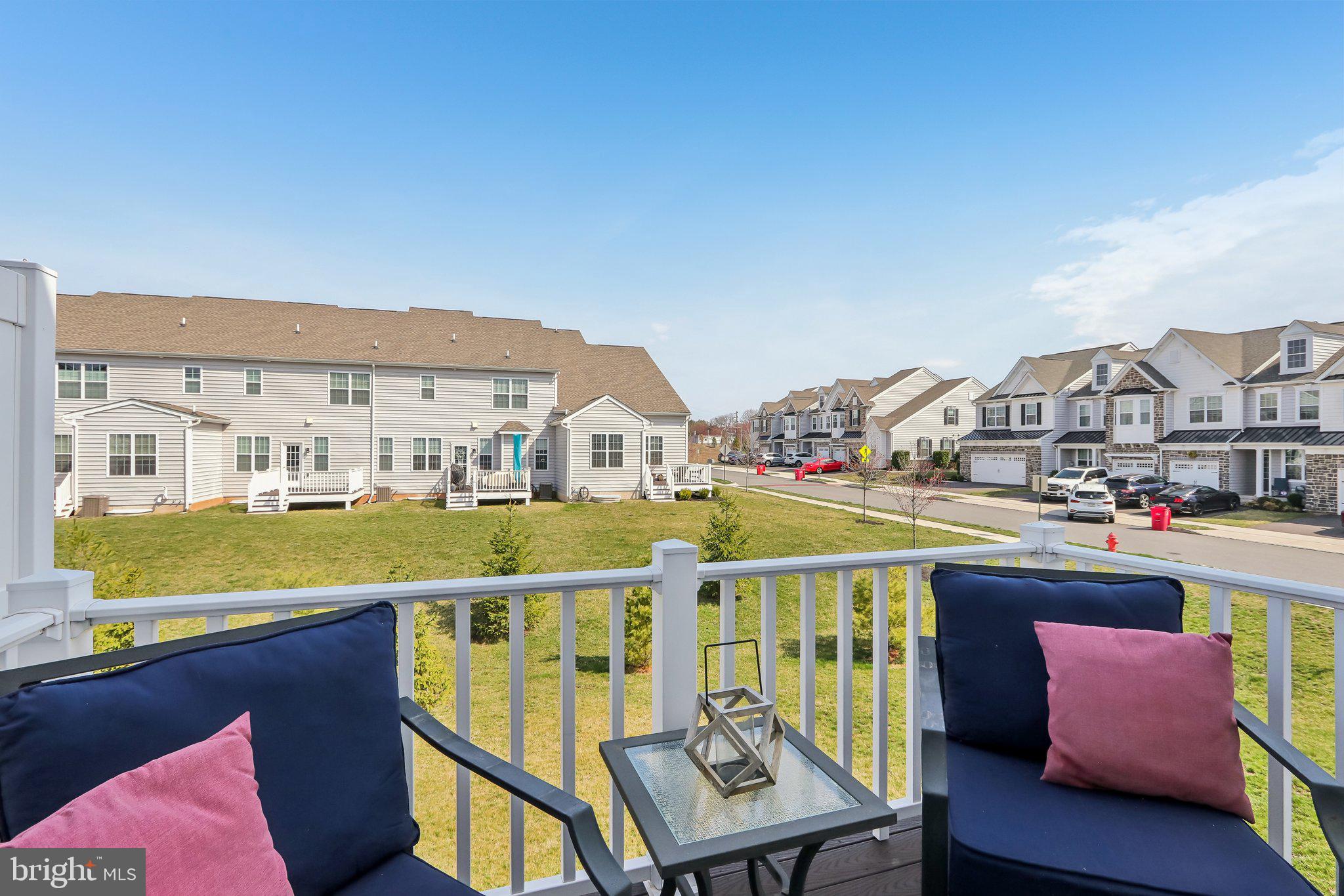 COURTS AT BRYNWOOD - Residential