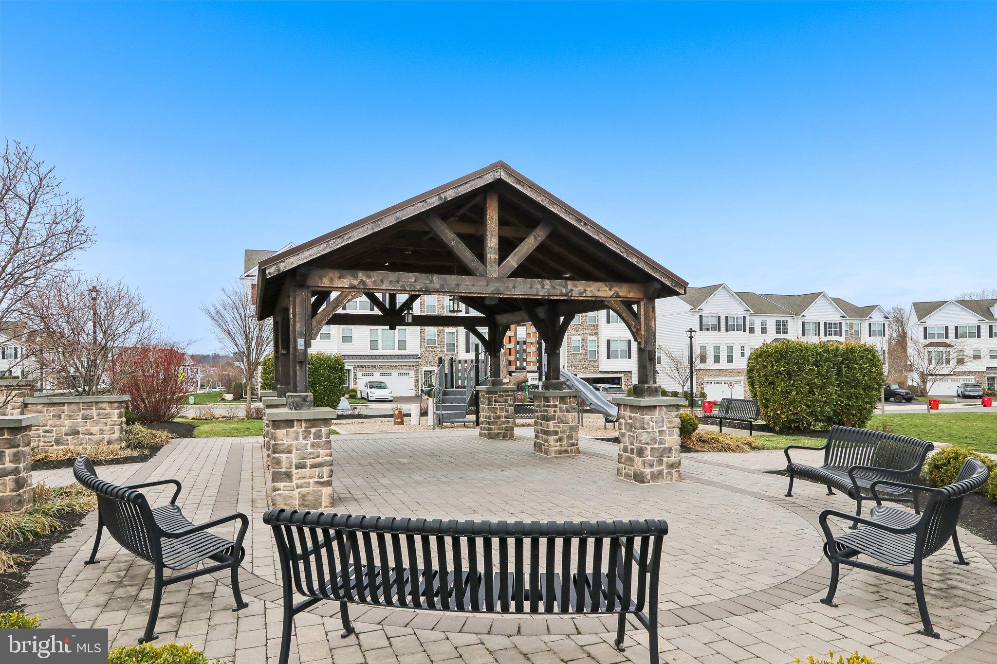 228 CADENCE COURT