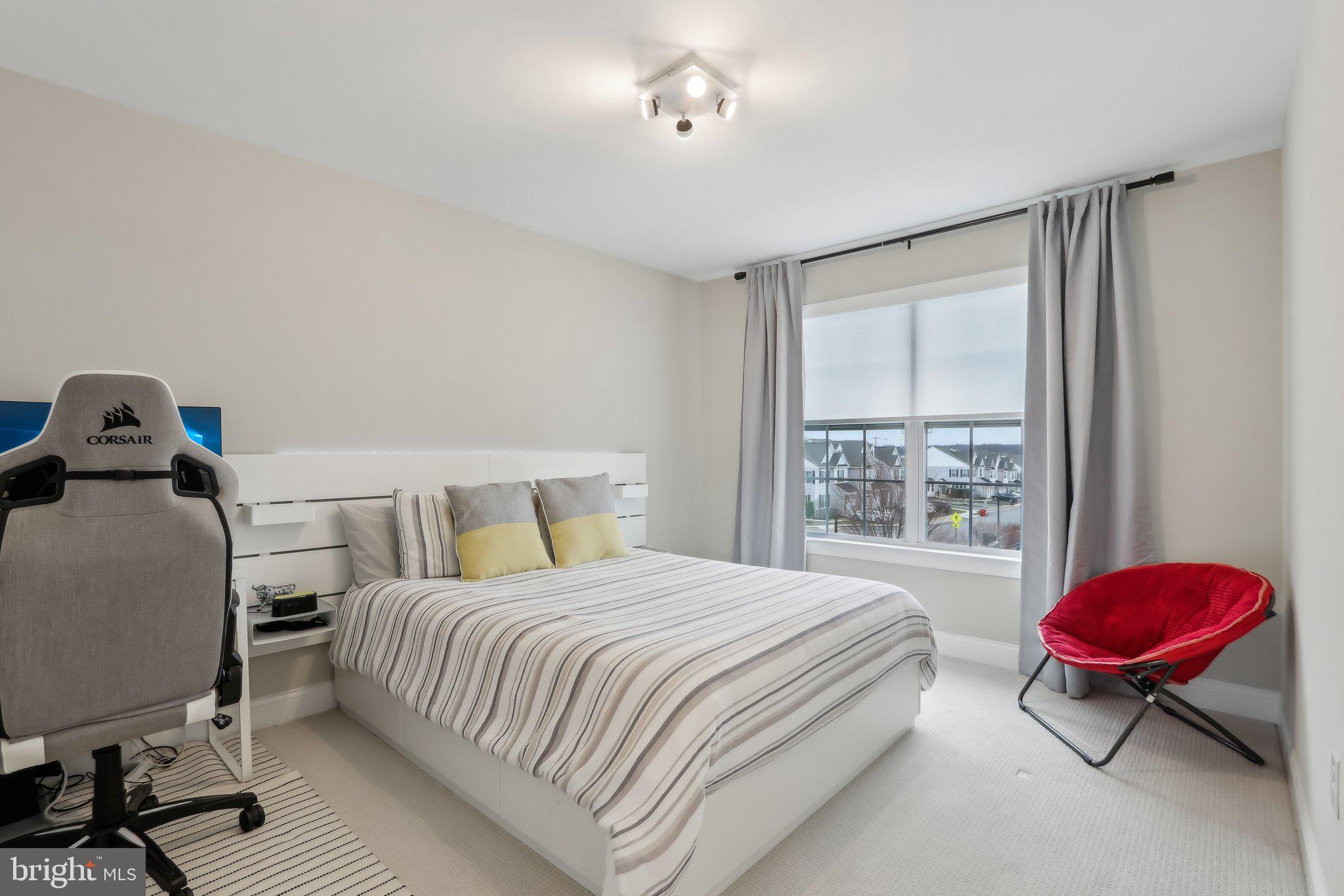 COURTS AT BRYNWOOD - Residential