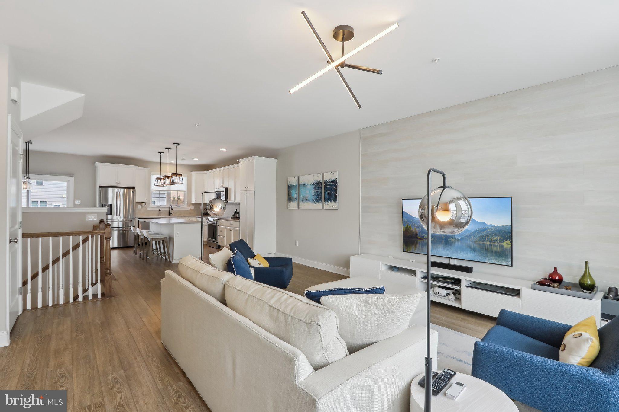 COURTS AT BRYNWOOD - Residential