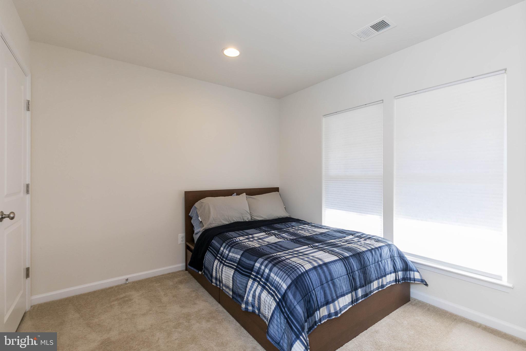 WALKER STATION - Residential Lease