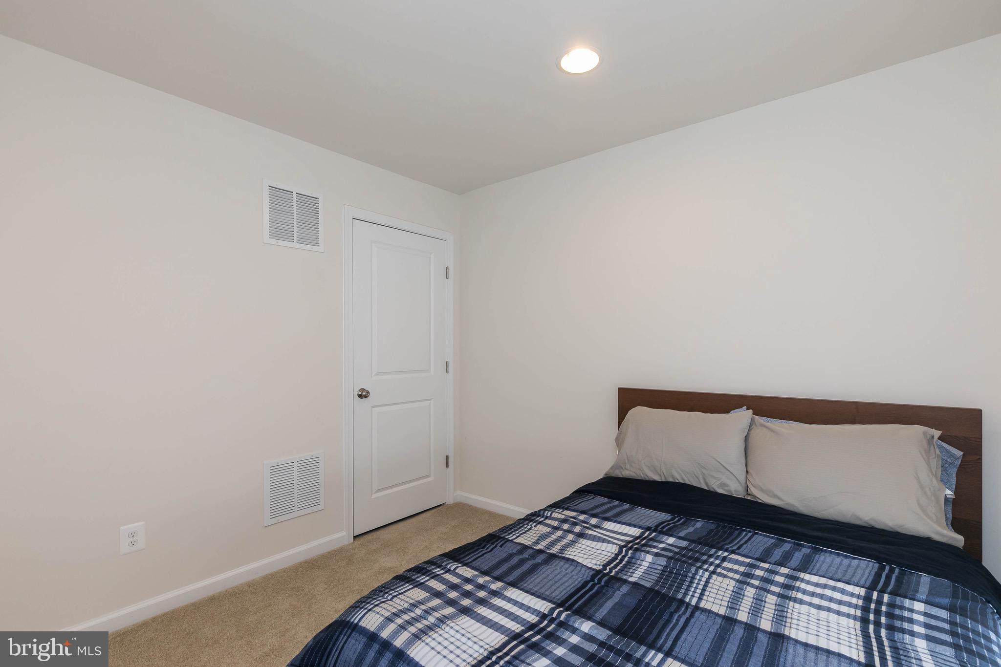 WALKER STATION - Residential Lease