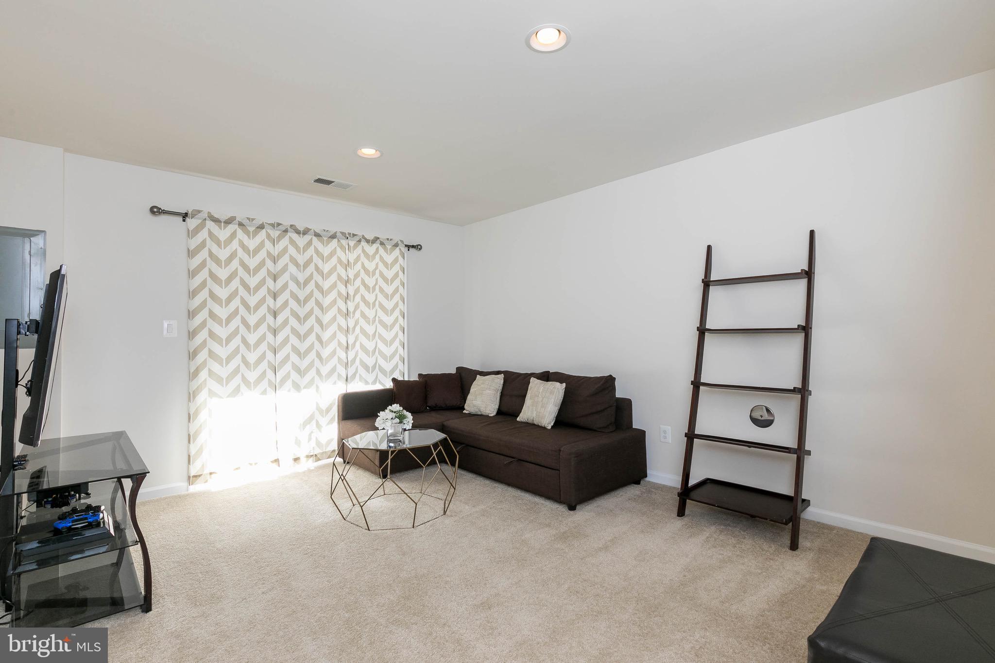 WALKER STATION - Residential Lease