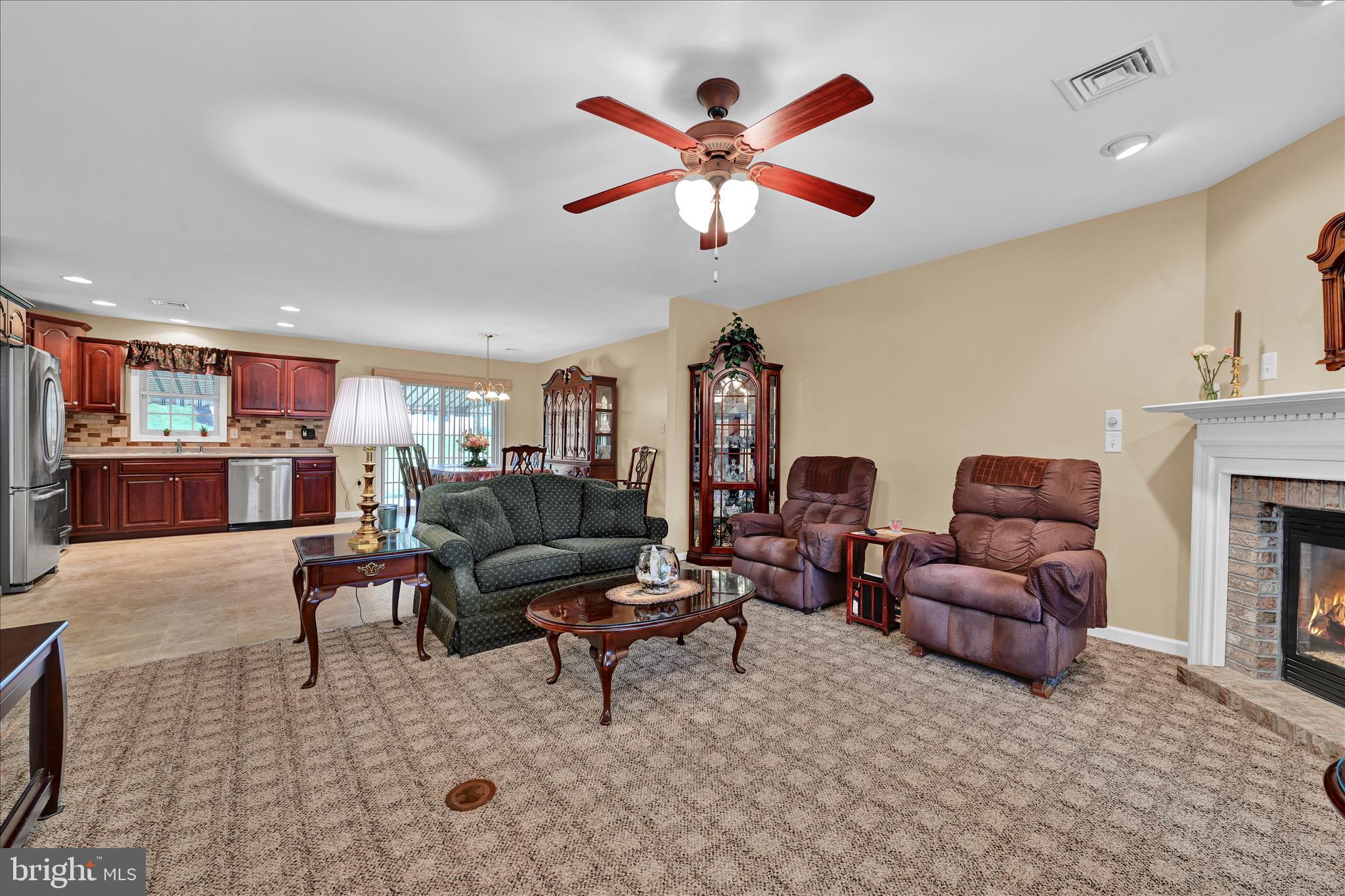 BROOKSHIRE - Residential