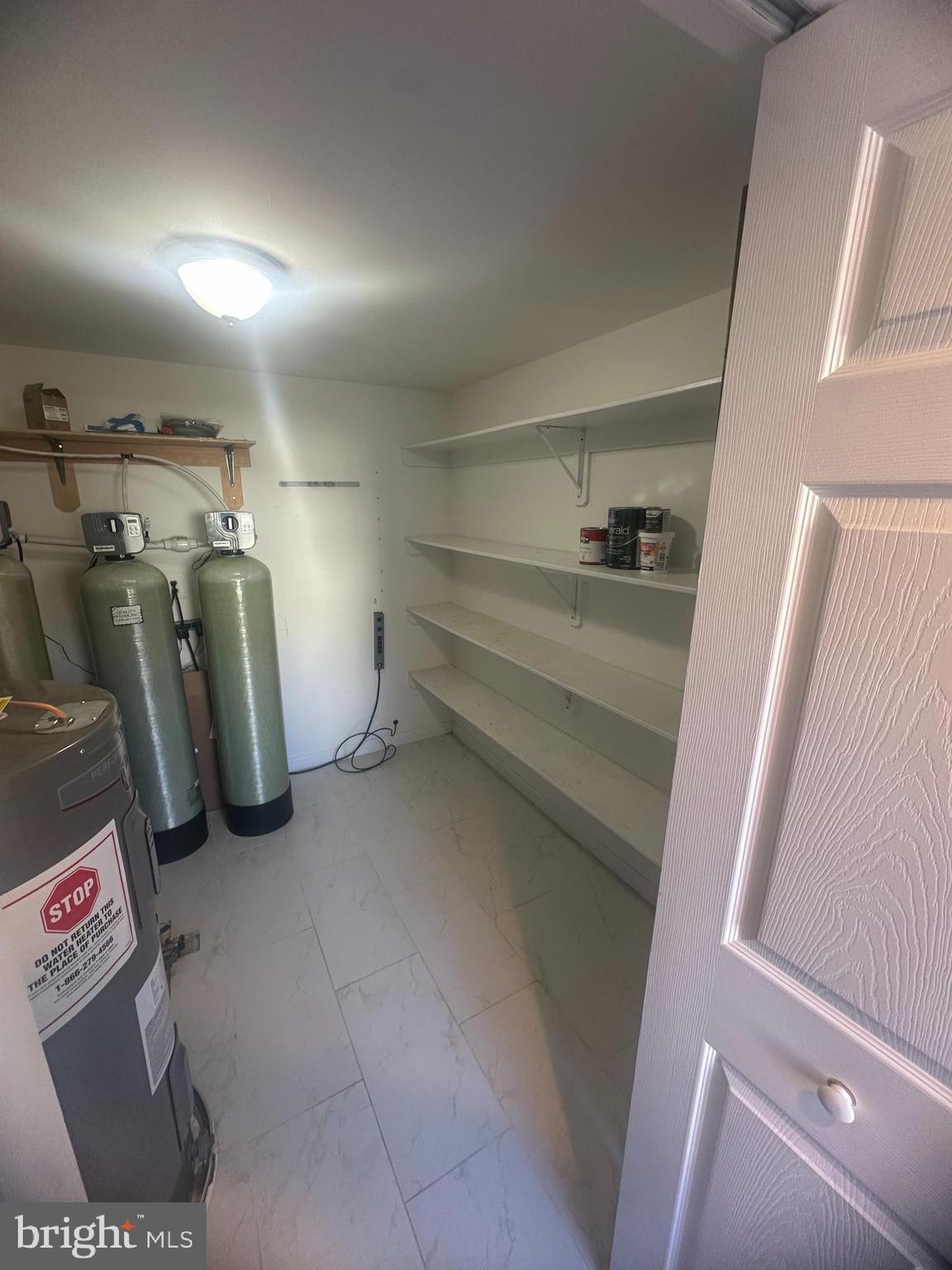 WIDEWATER BEACH - Residential Lease