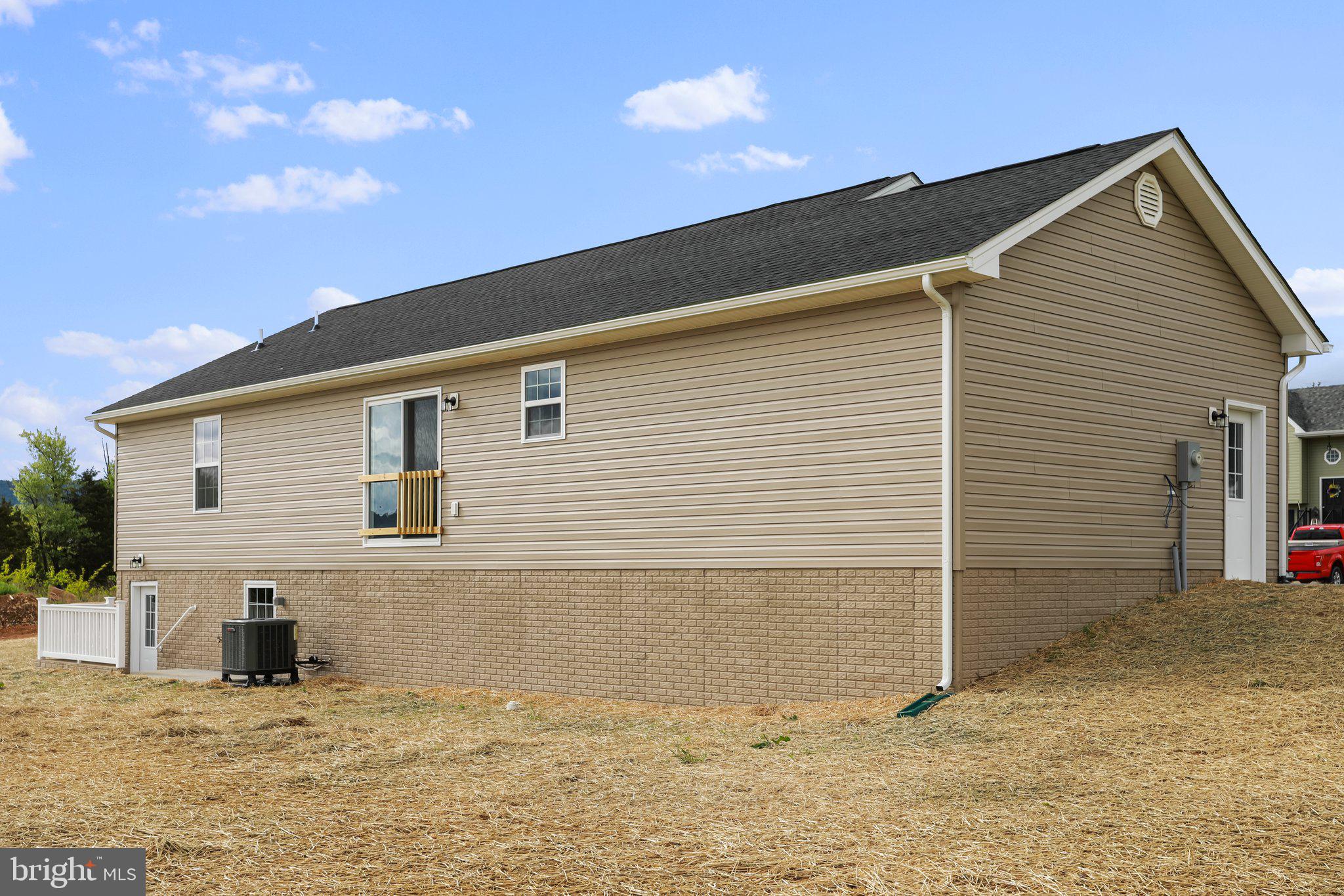 MADISON ESTATES - Residential