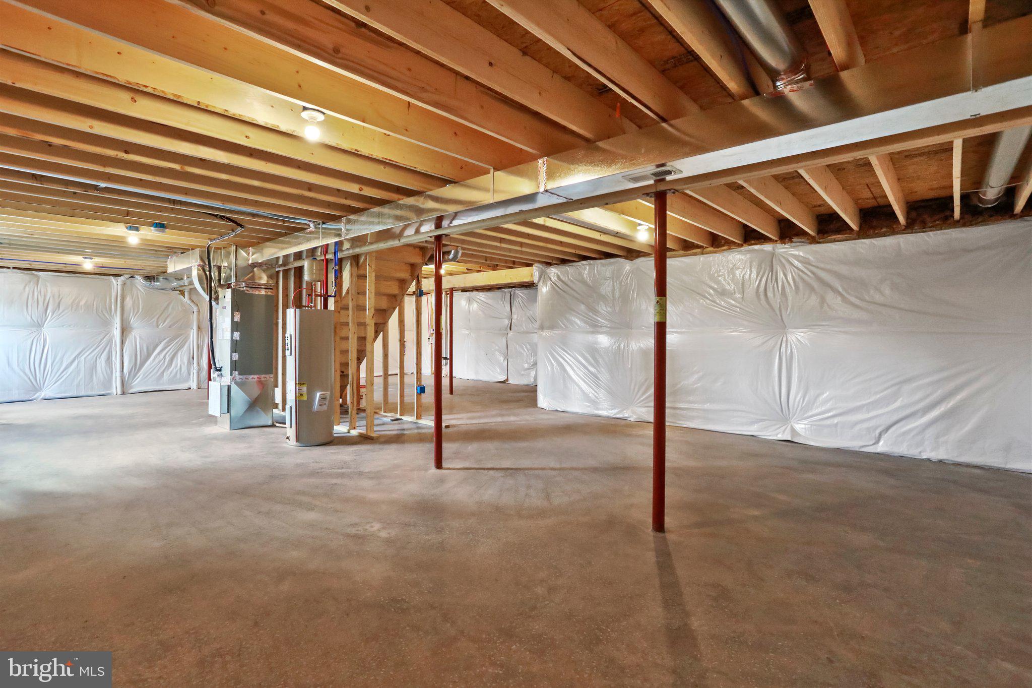 MADISON ESTATES - Residential