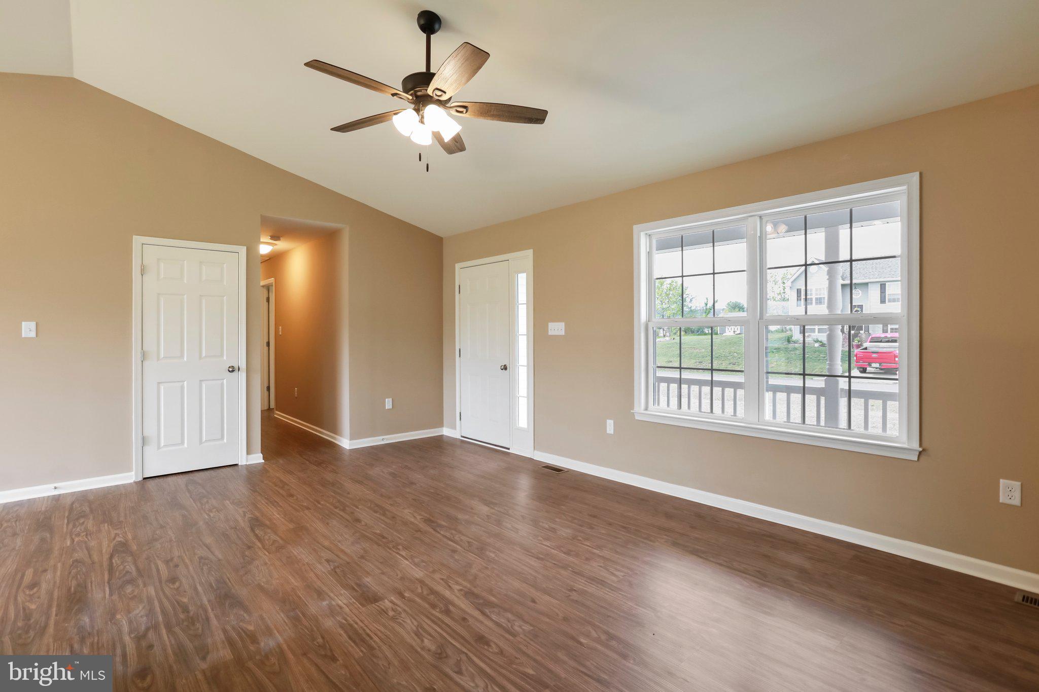 MADISON ESTATES - Residential