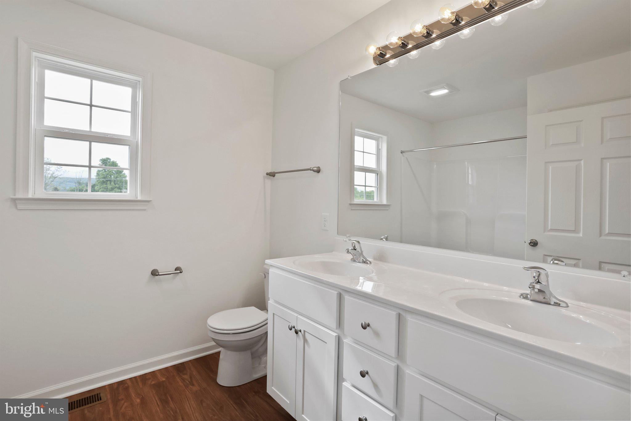 MADISON ESTATES - Residential