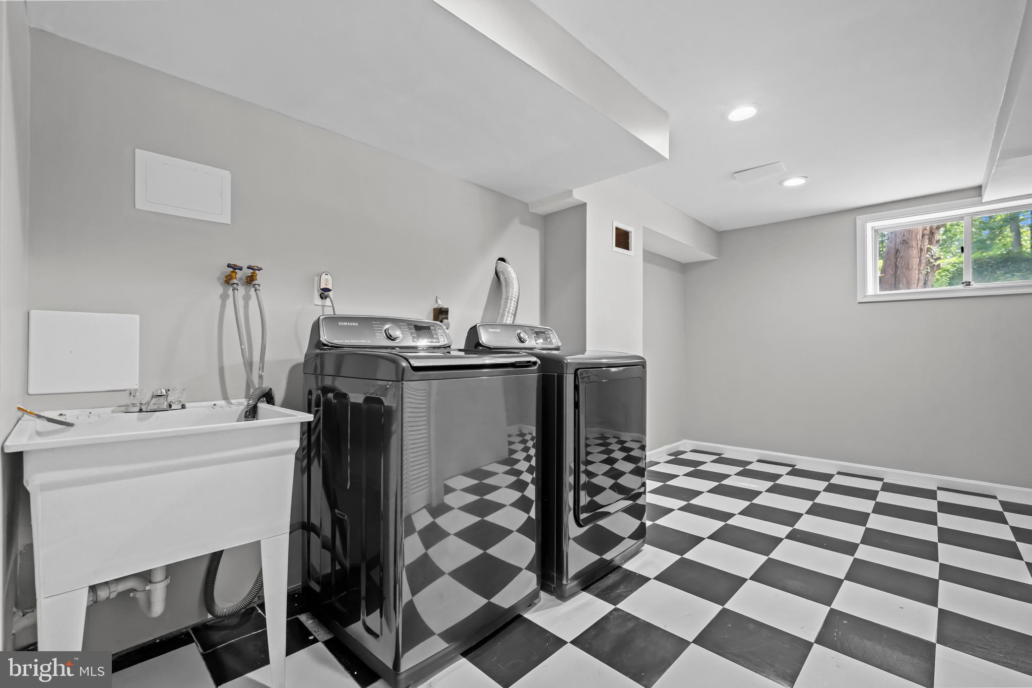 RAVENSDALE - Residential