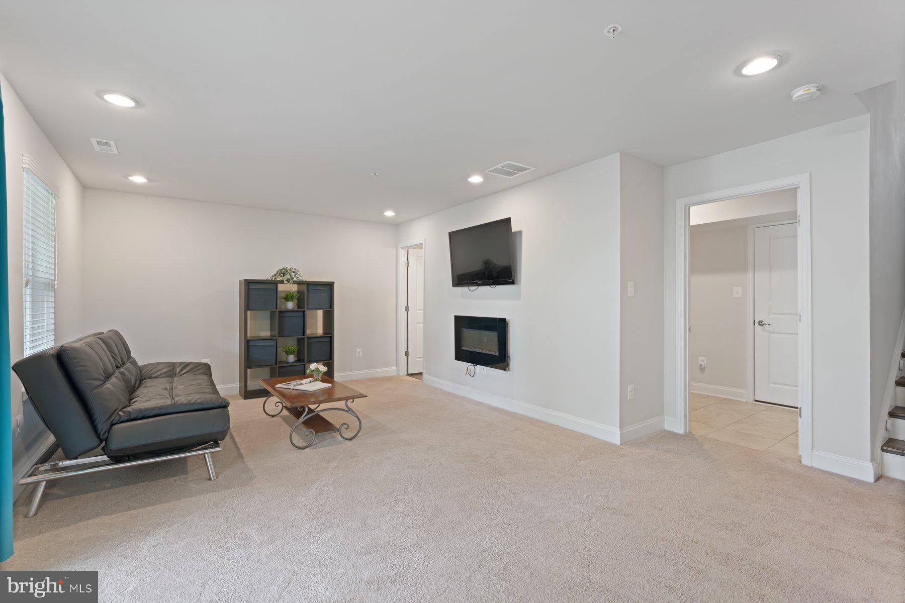 SUMMERFIELD VILLAGE - Residential