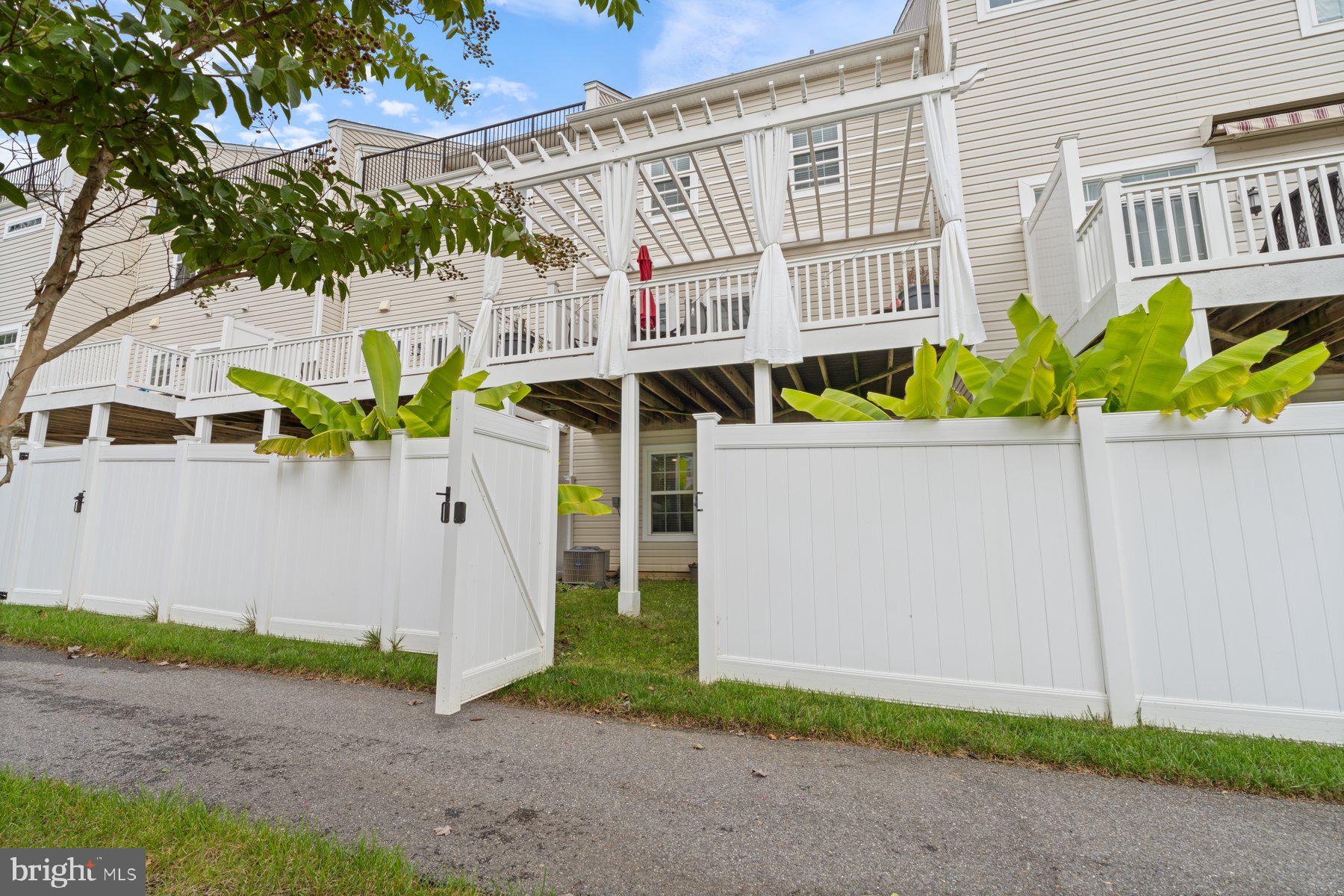 SUMMERFIELD VILLAGE - Residential