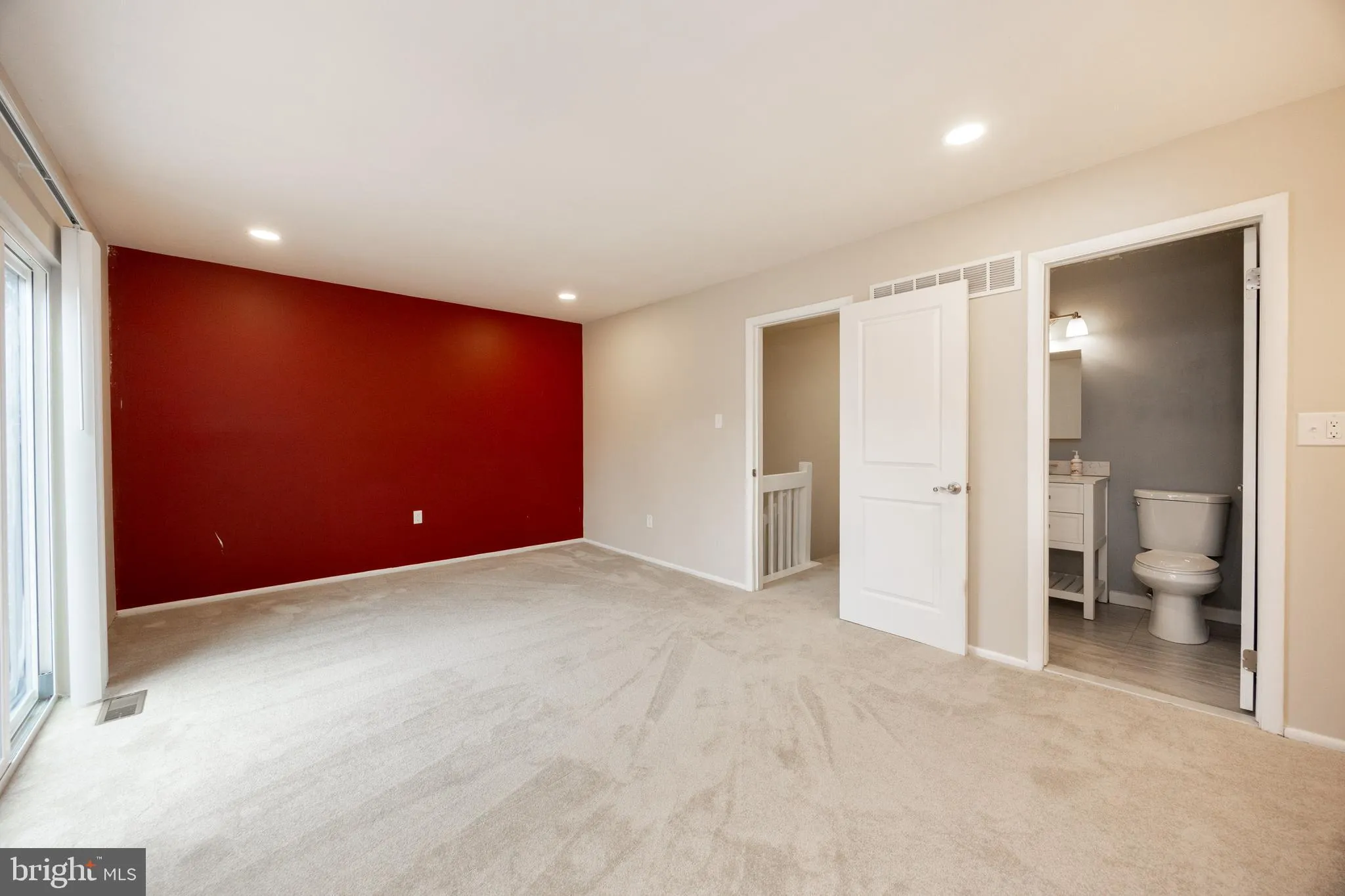 Collegeville, Pennsylvania 19426, United States, 3 Bedrooms Bedrooms, ,2 BathroomsBathrooms,Residential,Pending,92255