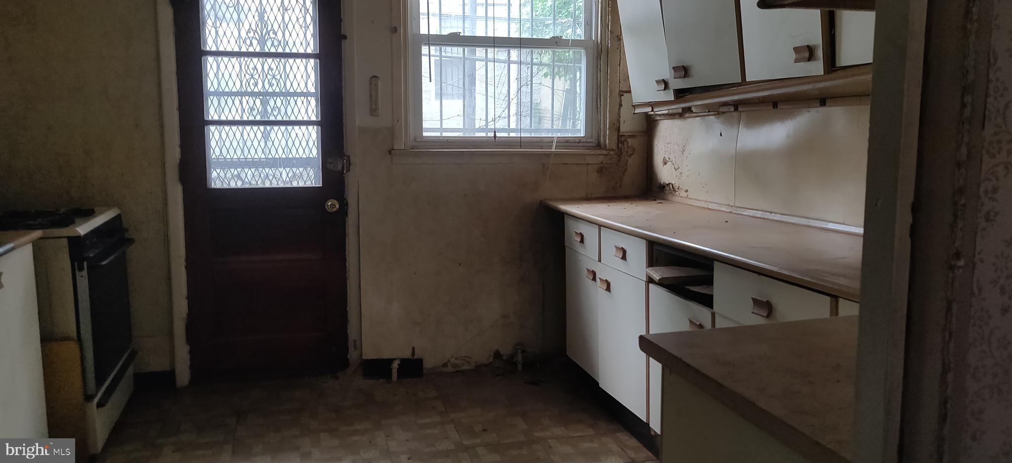 STRAWBERRY MANSION - Residential