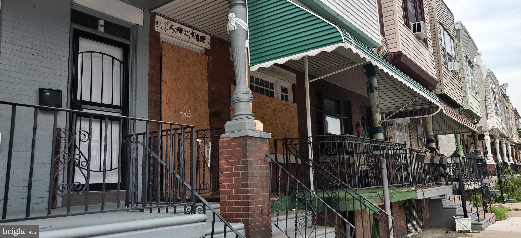 STRAWBERRY MANSION - Residential