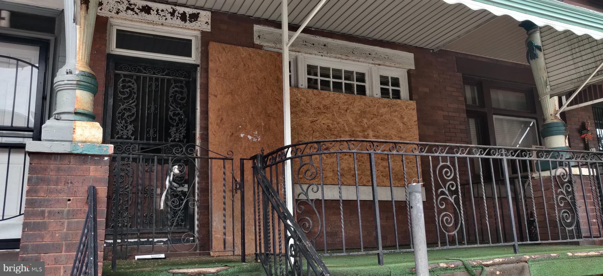 STRAWBERRY MANSION - Residential